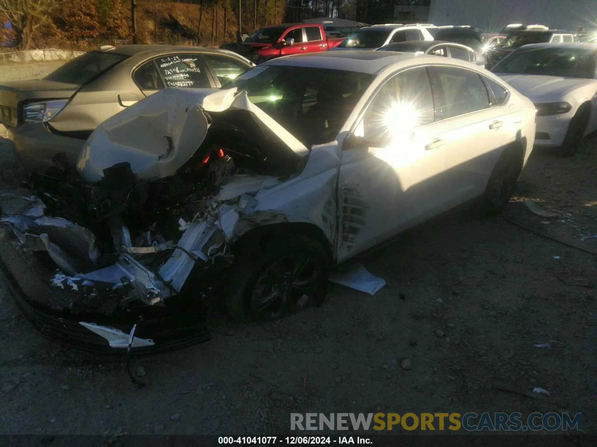 2 Фотография поврежденного автомобиля 1HGCY2F64RA076729 HONDA ACCORD 2024