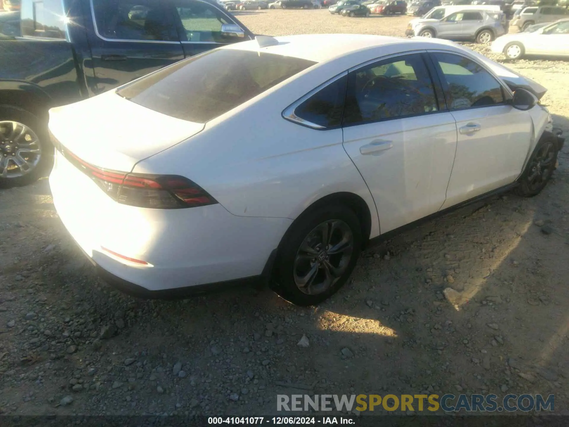 4 Фотография поврежденного автомобиля 1HGCY2F64RA076729 HONDA ACCORD 2024