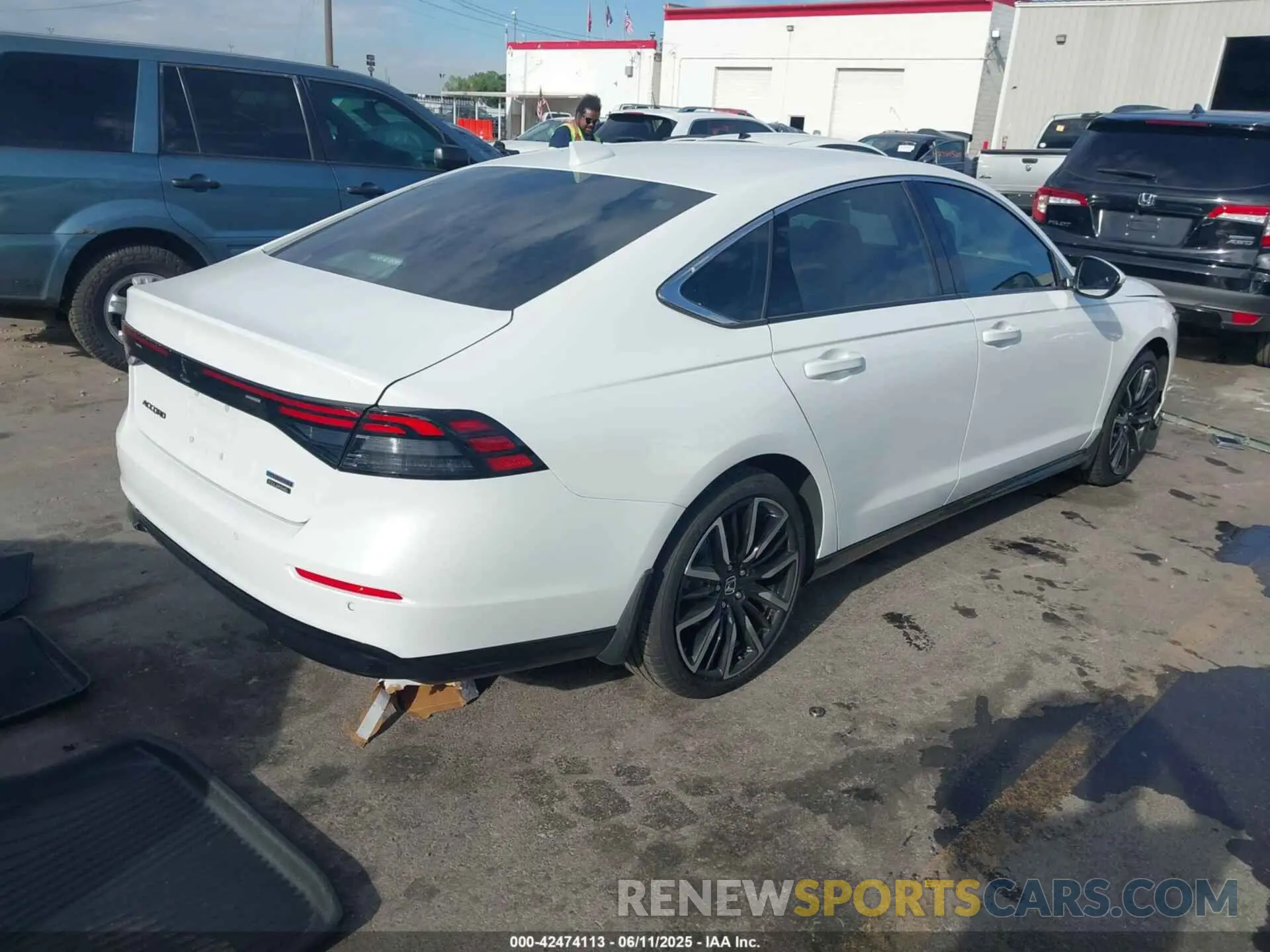 4 Фотография поврежденного автомобиля 1HGCY2F81RA093554 HONDA ACCORD 2024