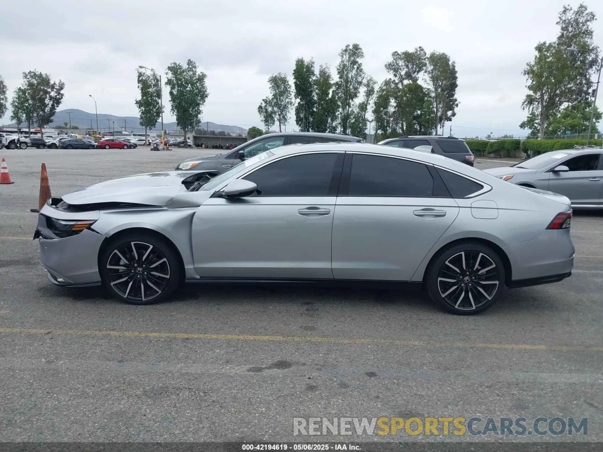 14 Photograph of a damaged car 1HGCY2F87RA082705 HONDA ACCORD 2024