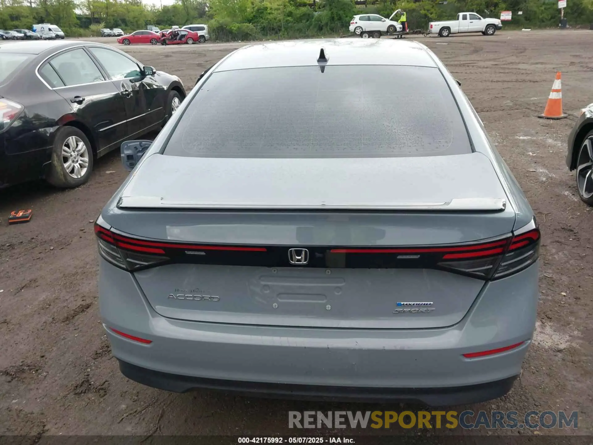 16 Photograph of a damaged car 1HGCY2F88RA092210 HONDA ACCORD 2024