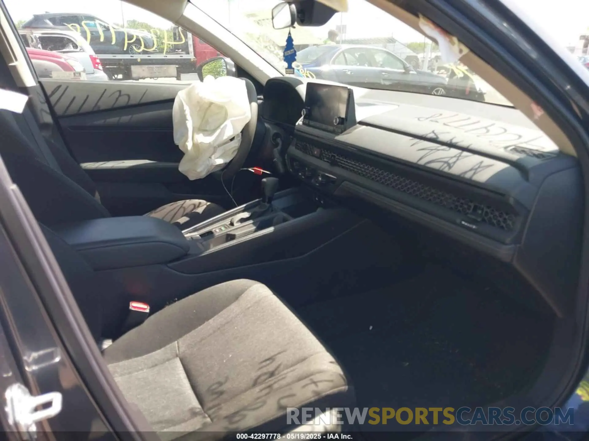 5 Photograph of a damaged car 1HGCY1F20SA005797 HONDA ACCORD 2025