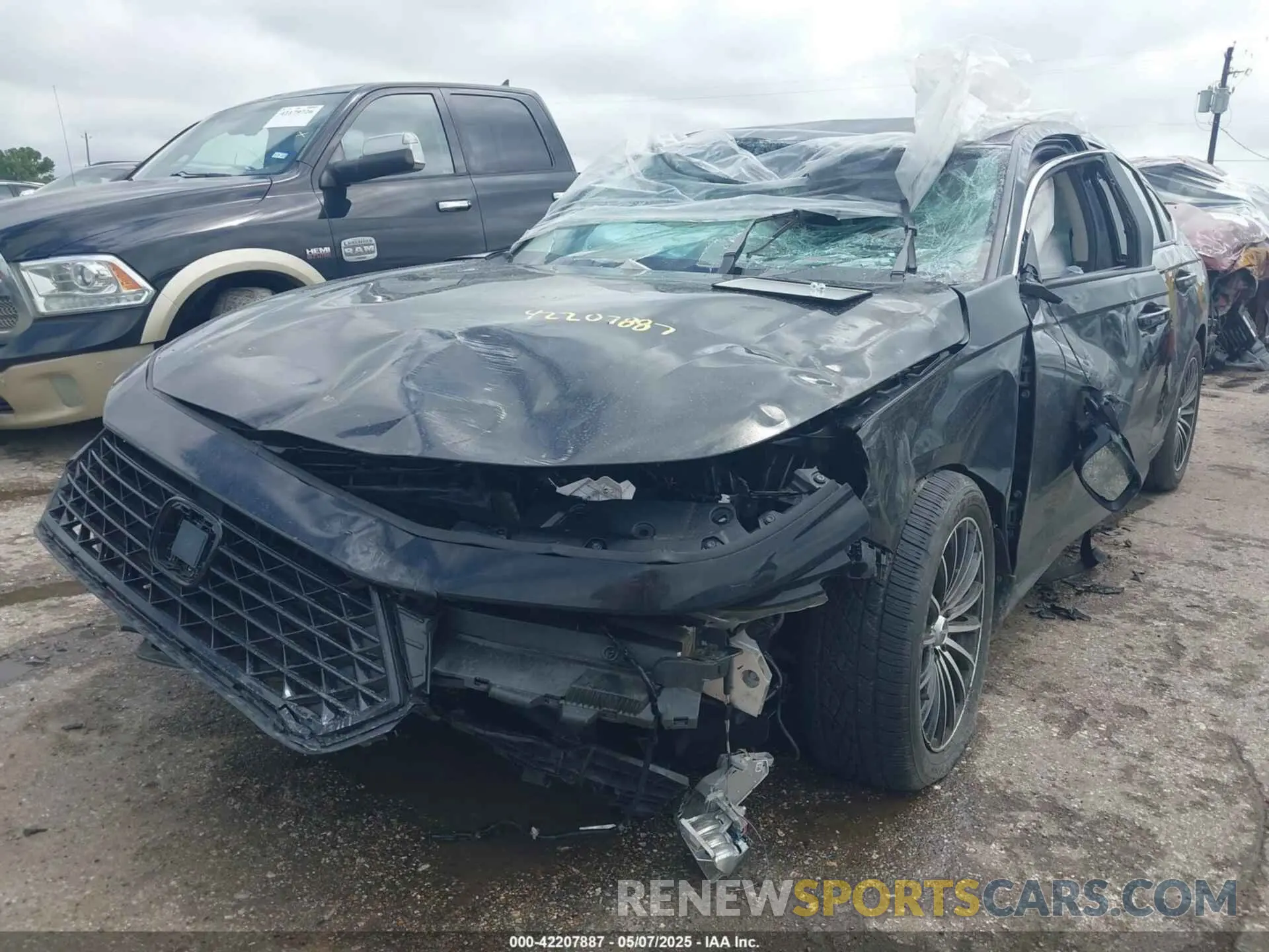 2 Фотография поврежденного автомобиля 1HGCY1F2XSA015253 HONDA ACCORD 2025