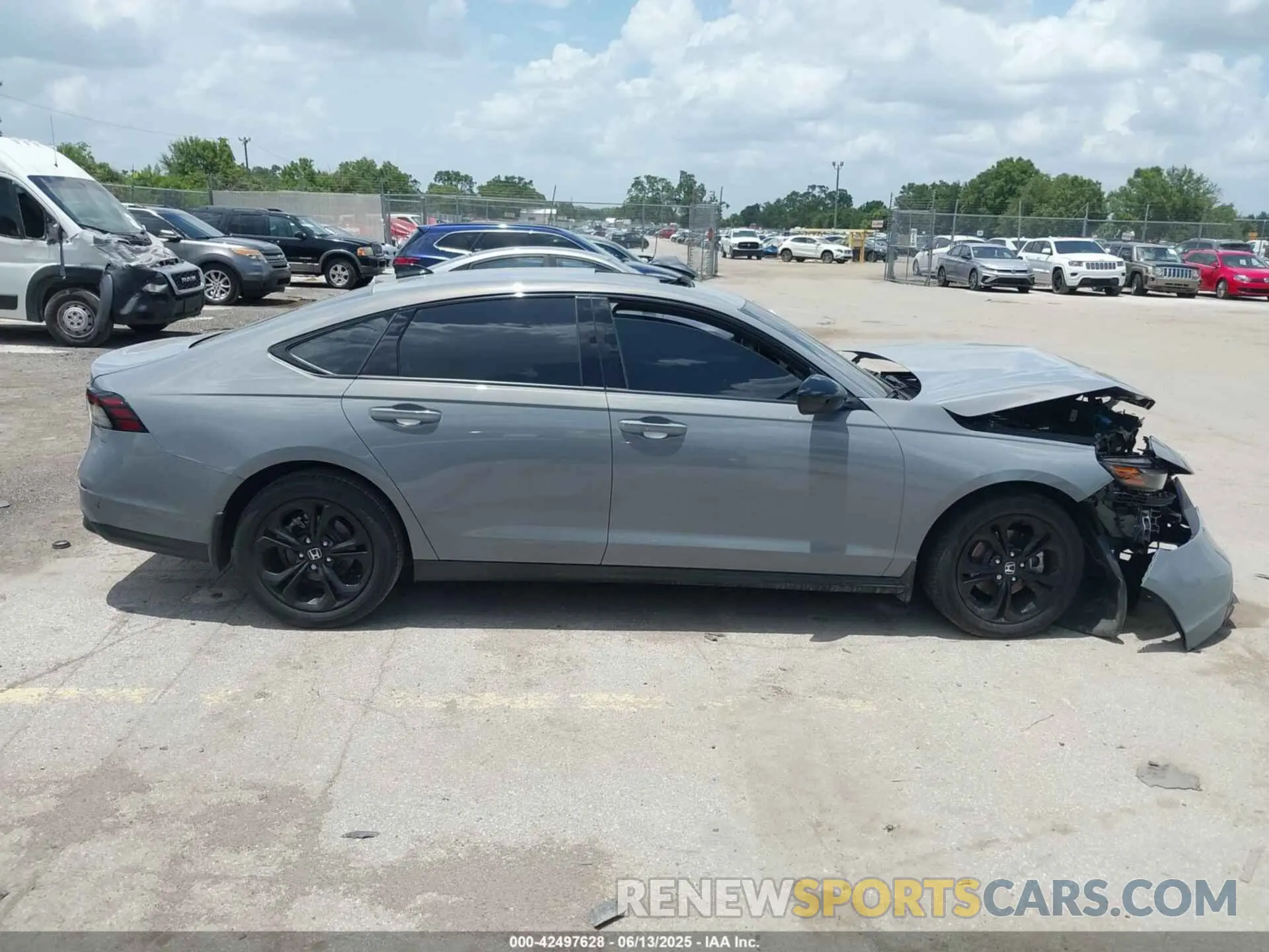 13 Фотография поврежденного автомобиля 1HGCY1F41SA011514 HONDA ACCORD 2025
