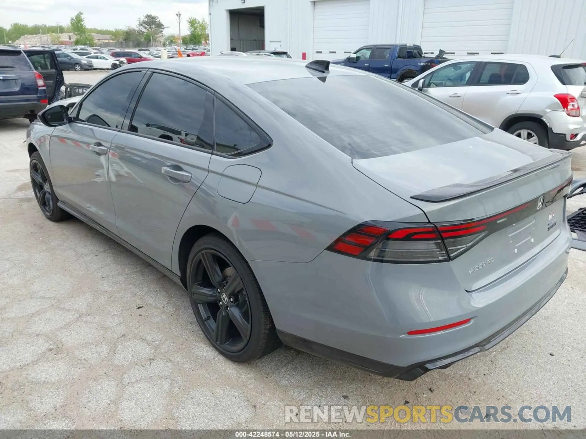 3 Фотография поврежденного автомобиля 1HGCY2F71SA034646 HONDA ACCORD 2025