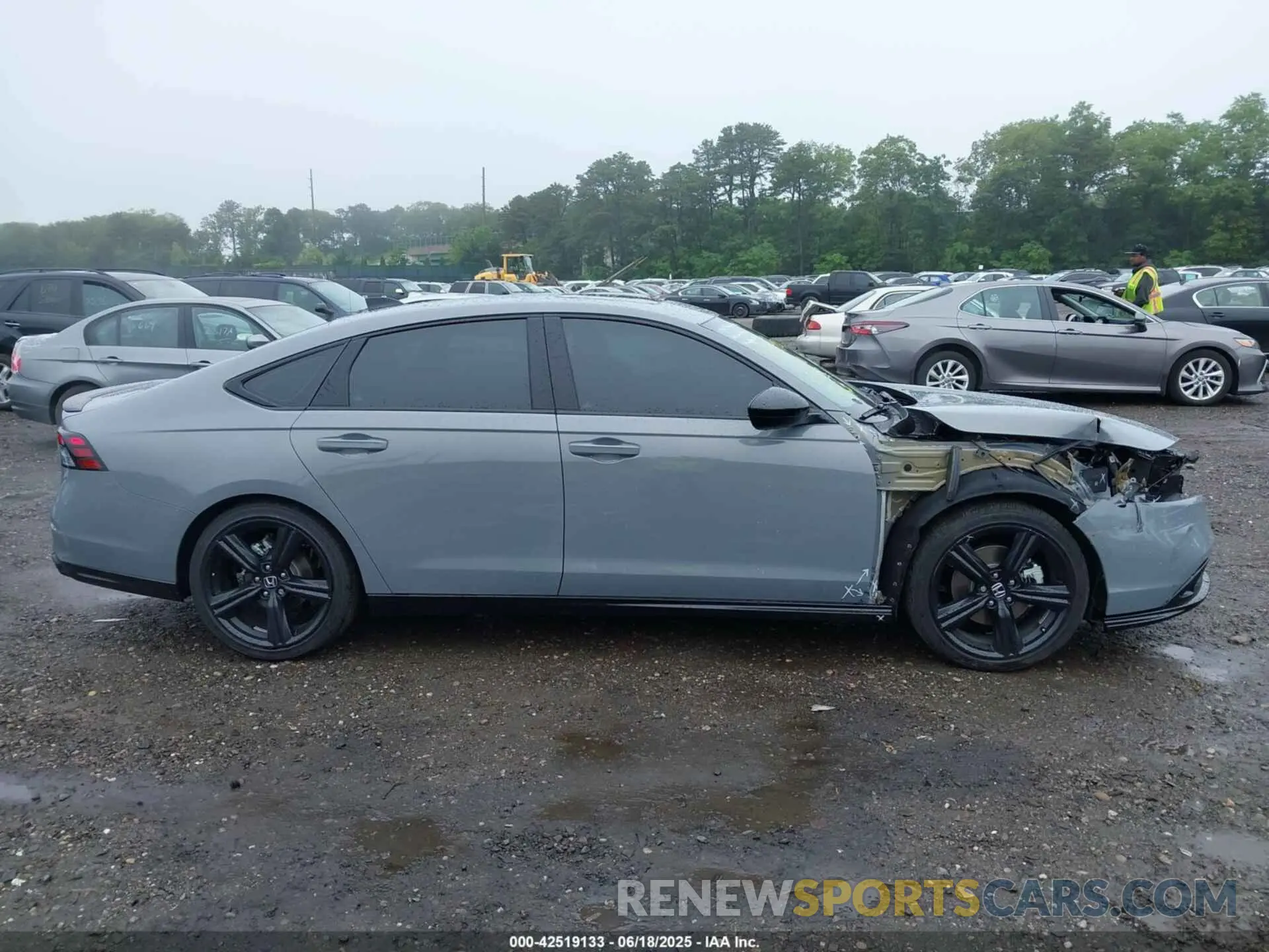 13 Photograph of a damaged car 1HGCY2F77SA043724 HONDA ACCORD 2025