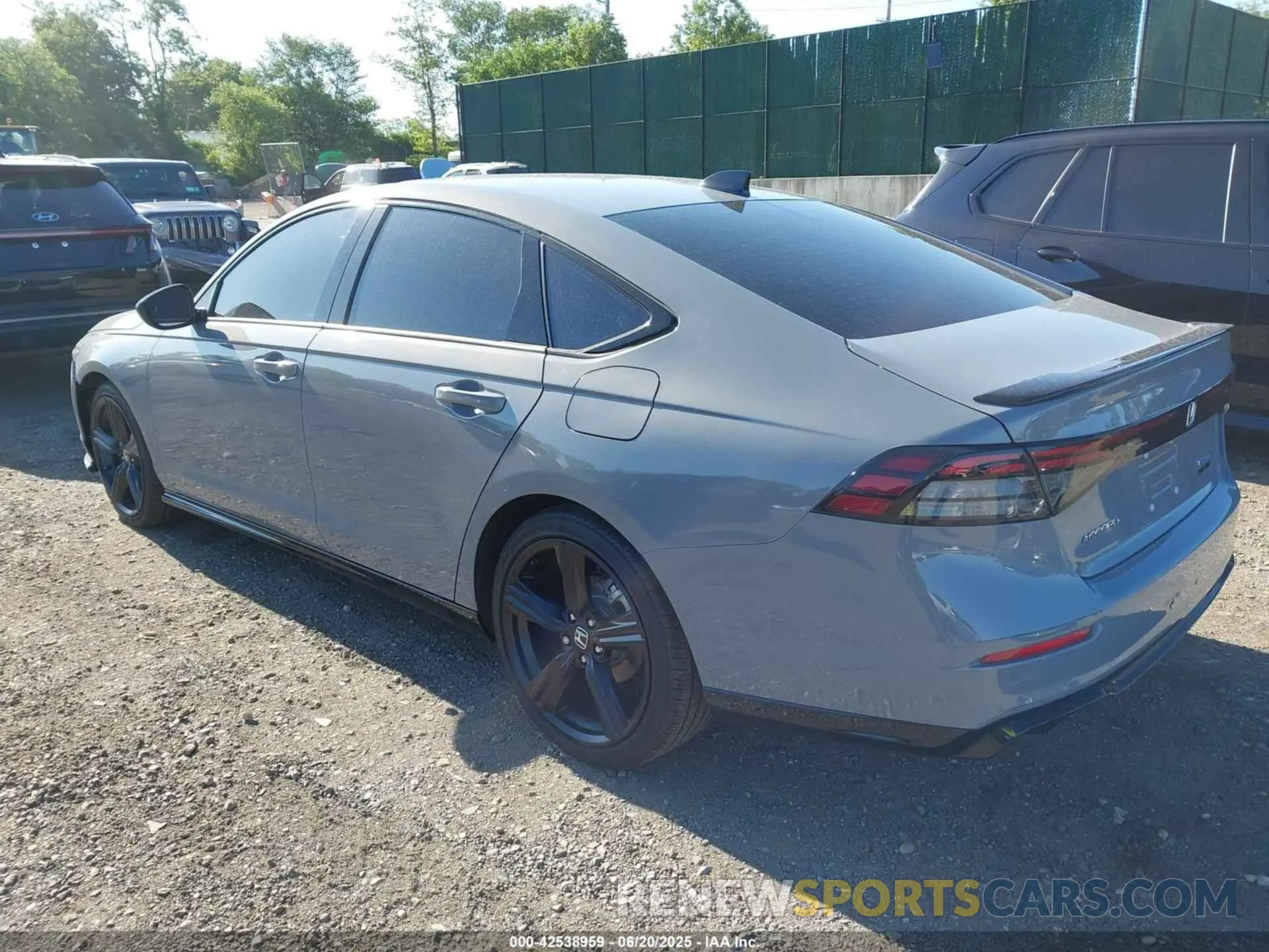 3 Фотография поврежденного автомобиля 1HGCY2F78SA030464 HONDA ACCORD 2025