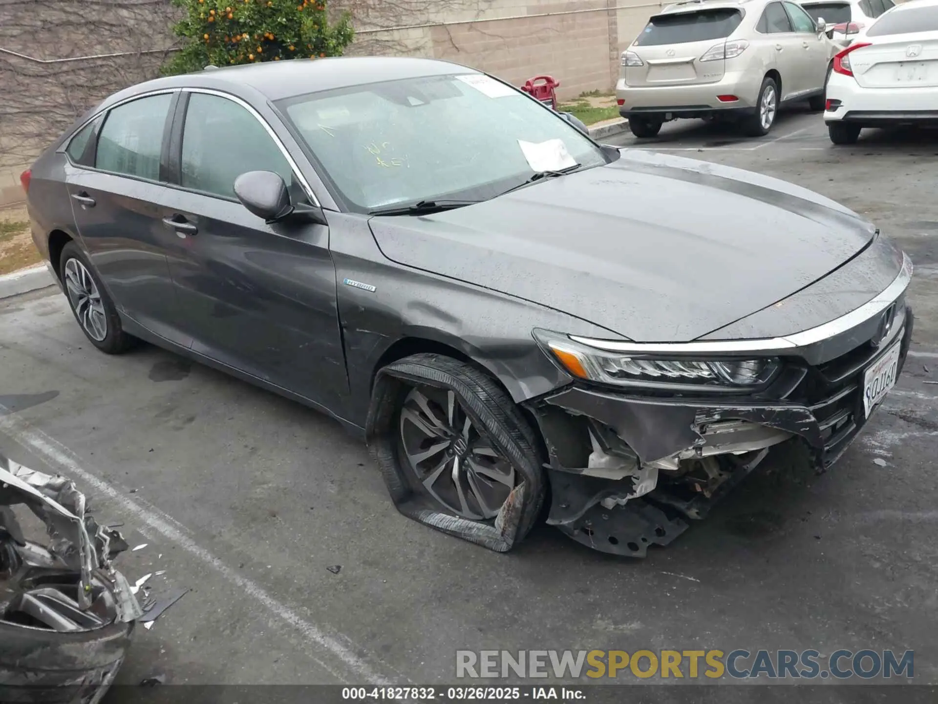 1 Photograph of a damaged car 1HGCV3F10KA017539 HONDA ACCORD HYBRID 2019