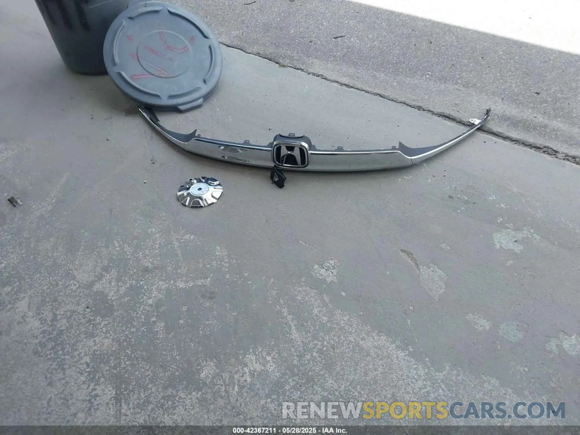 12 Photograph of a damaged car 1HGCV3F1XKA007293 HONDA ACCORD HYBRID 2019