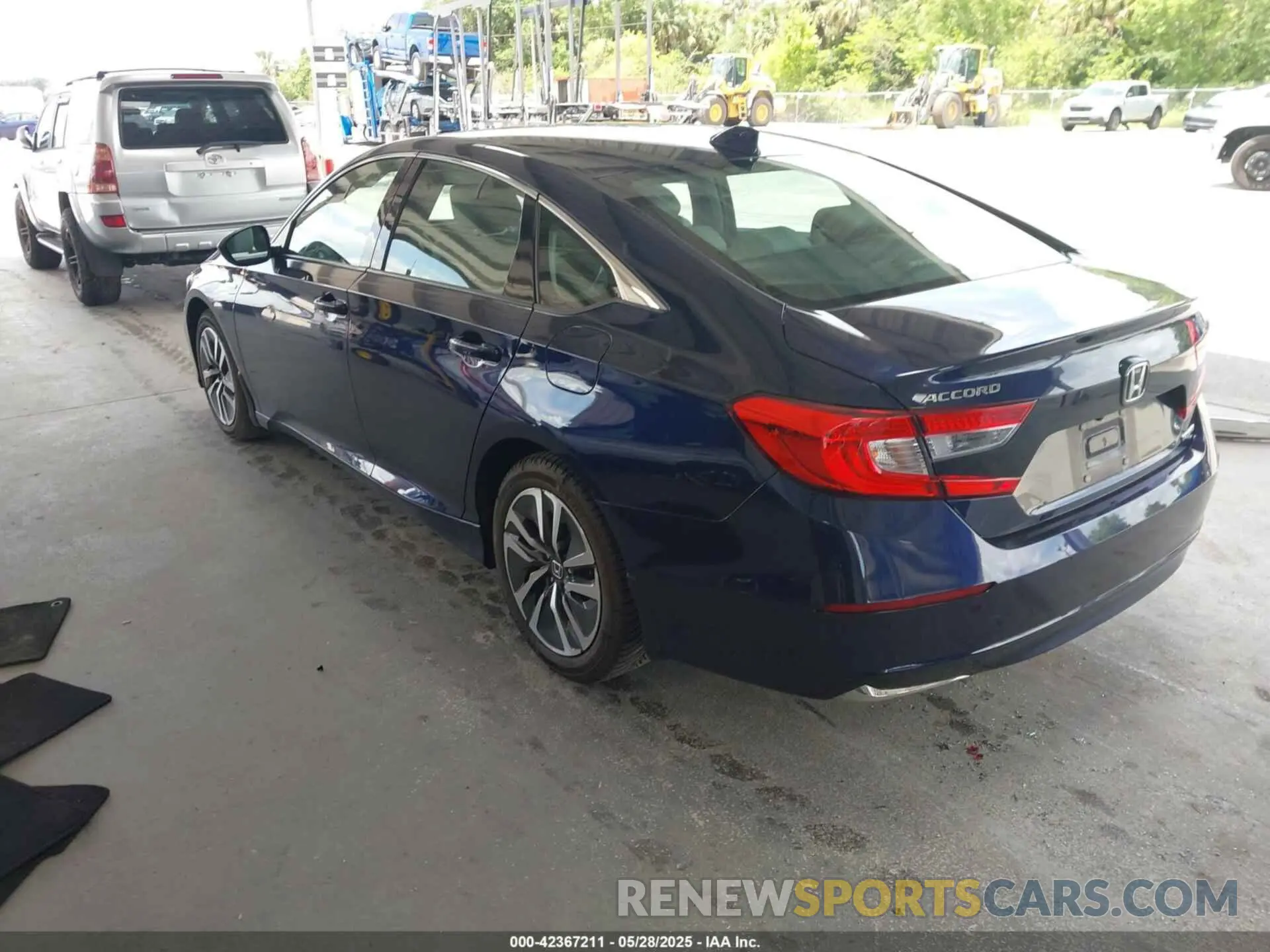 3 Photograph of a damaged car 1HGCV3F1XKA007293 HONDA ACCORD HYBRID 2019