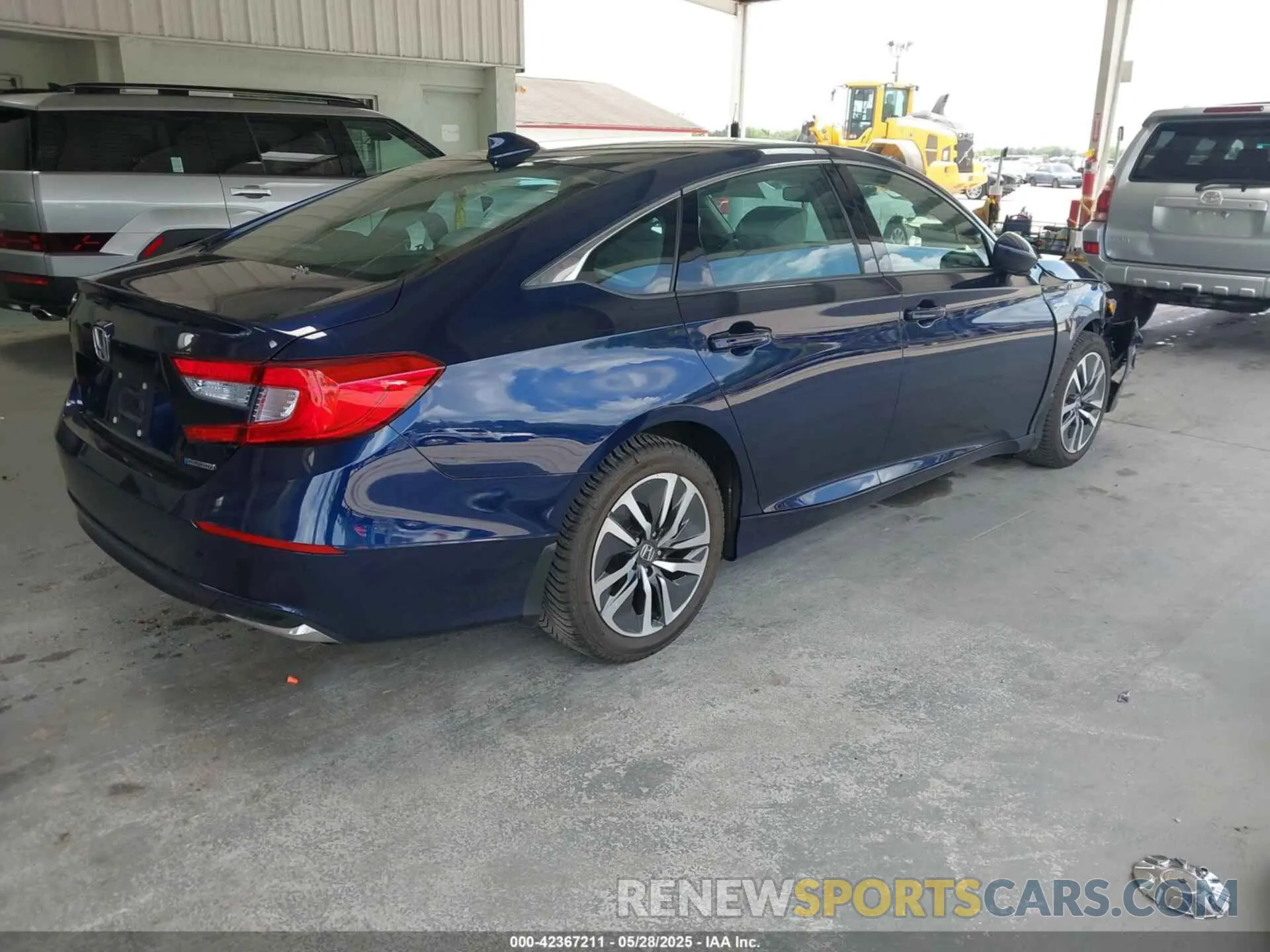 4 Photograph of a damaged car 1HGCV3F1XKA007293 HONDA ACCORD HYBRID 2019