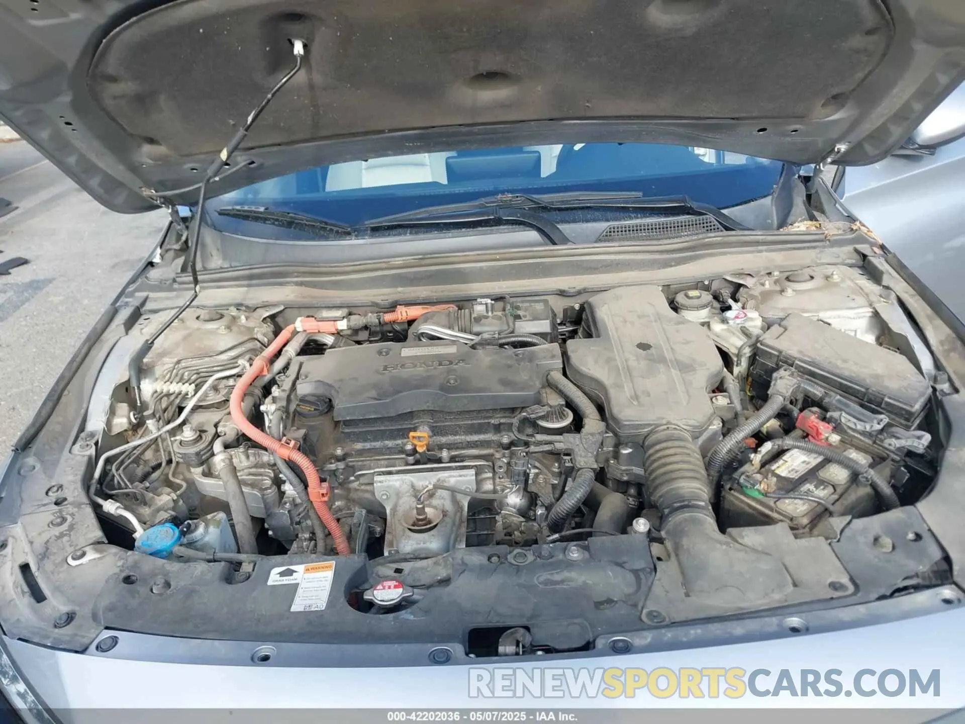 10 Photograph of a damaged car 1HGCV3F1XKA015328 HONDA ACCORD HYBRID 2019