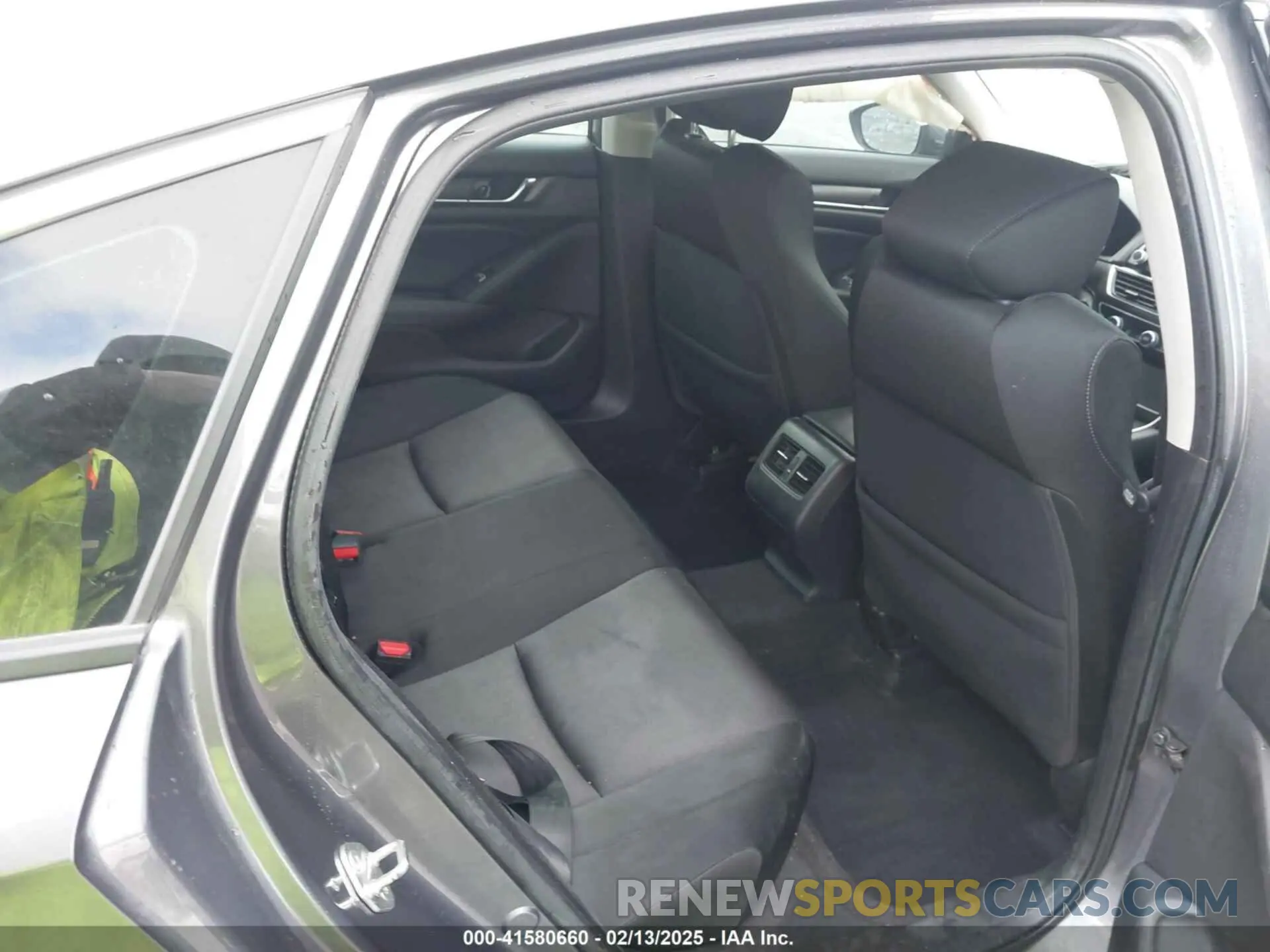 8 Фотография поврежденного автомобиля 1HGCV3F48KA002913 HONDA ACCORD HYBRID 2019