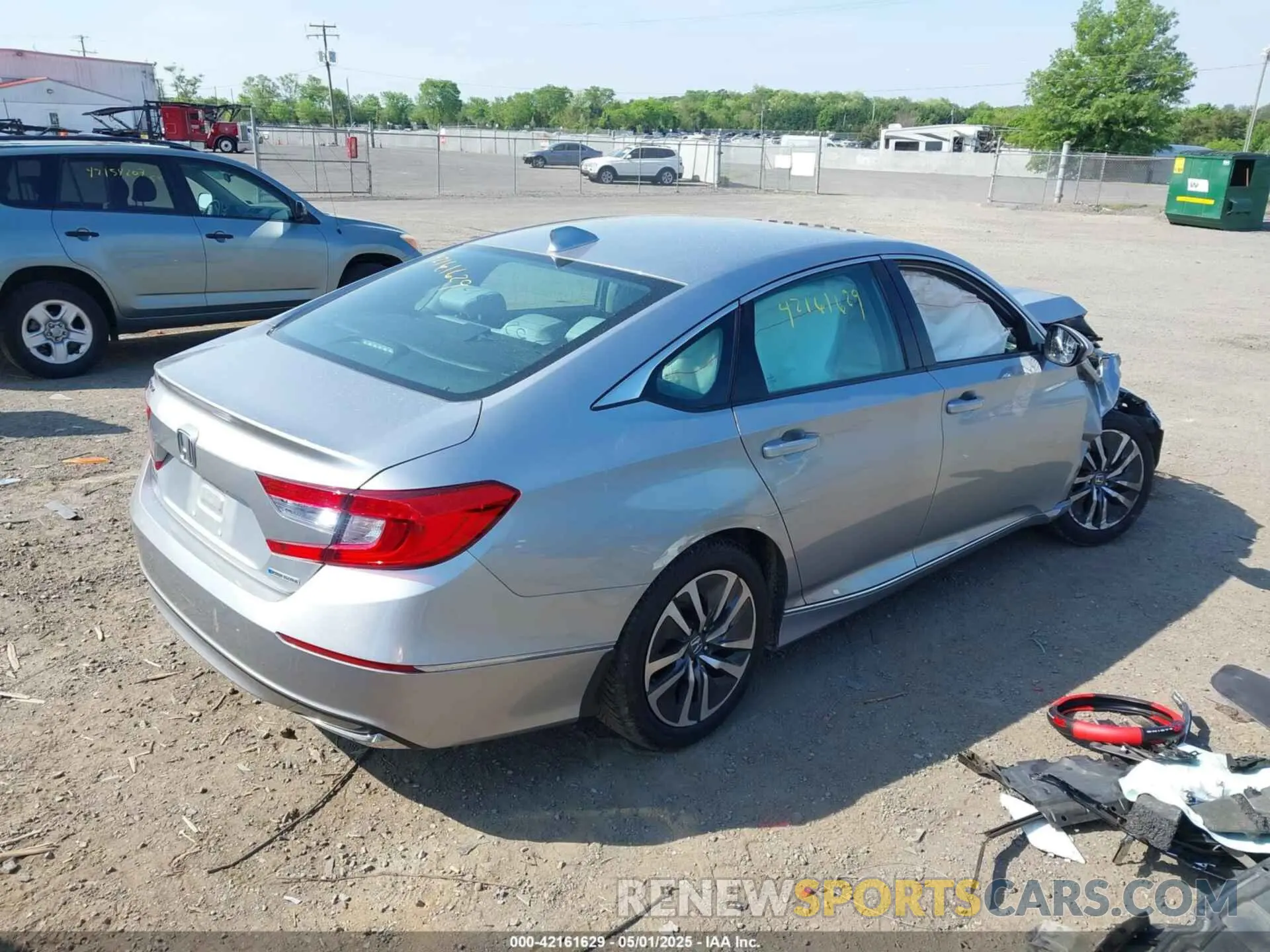 4 Photograph of a damaged car 1HGCV3F48KA008906 HONDA ACCORD HYBRID 2019