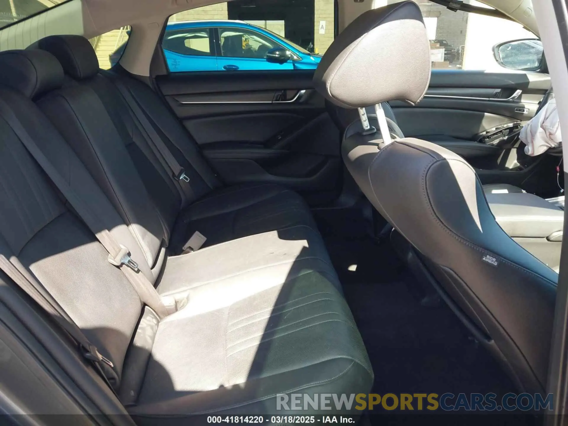 8 Фотография поврежденного автомобиля 1HGCV3F58KA017310 HONDA ACCORD HYBRID 2019