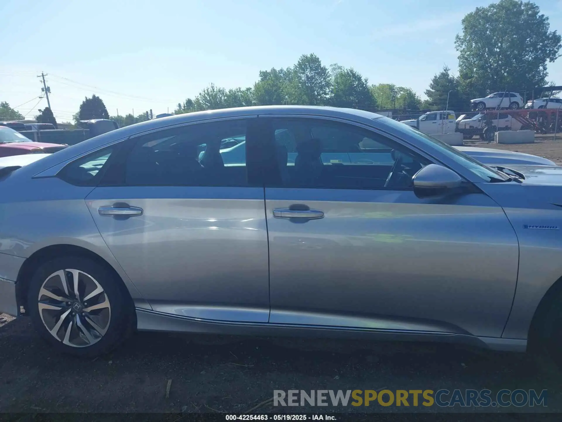 14 Photograph of a damaged car 1HGCV3F91KA021167 HONDA ACCORD HYBRID 2019