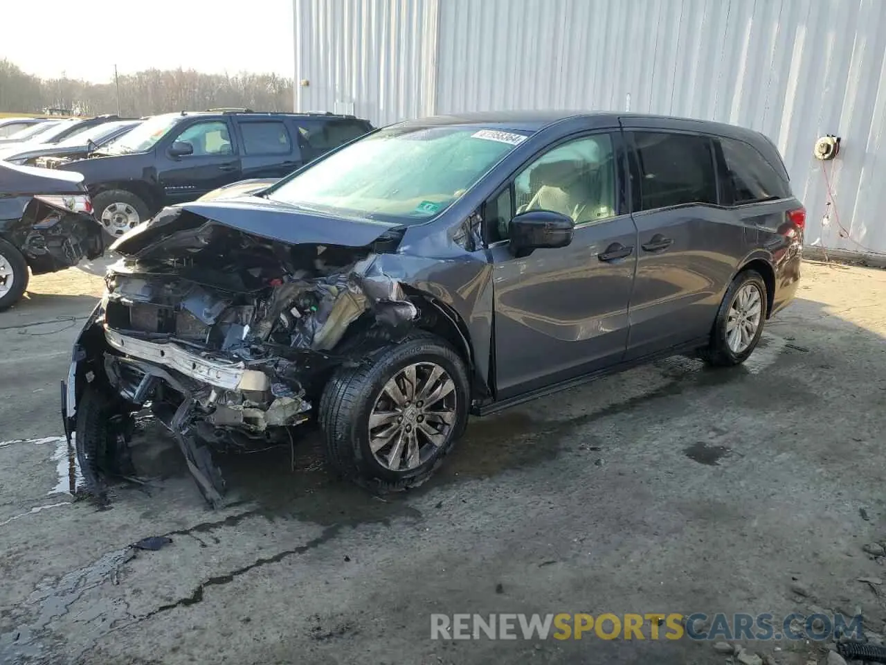 1 Photograph of a damaged car 5FNRL6H24KB023597 HONDA All Models 2019