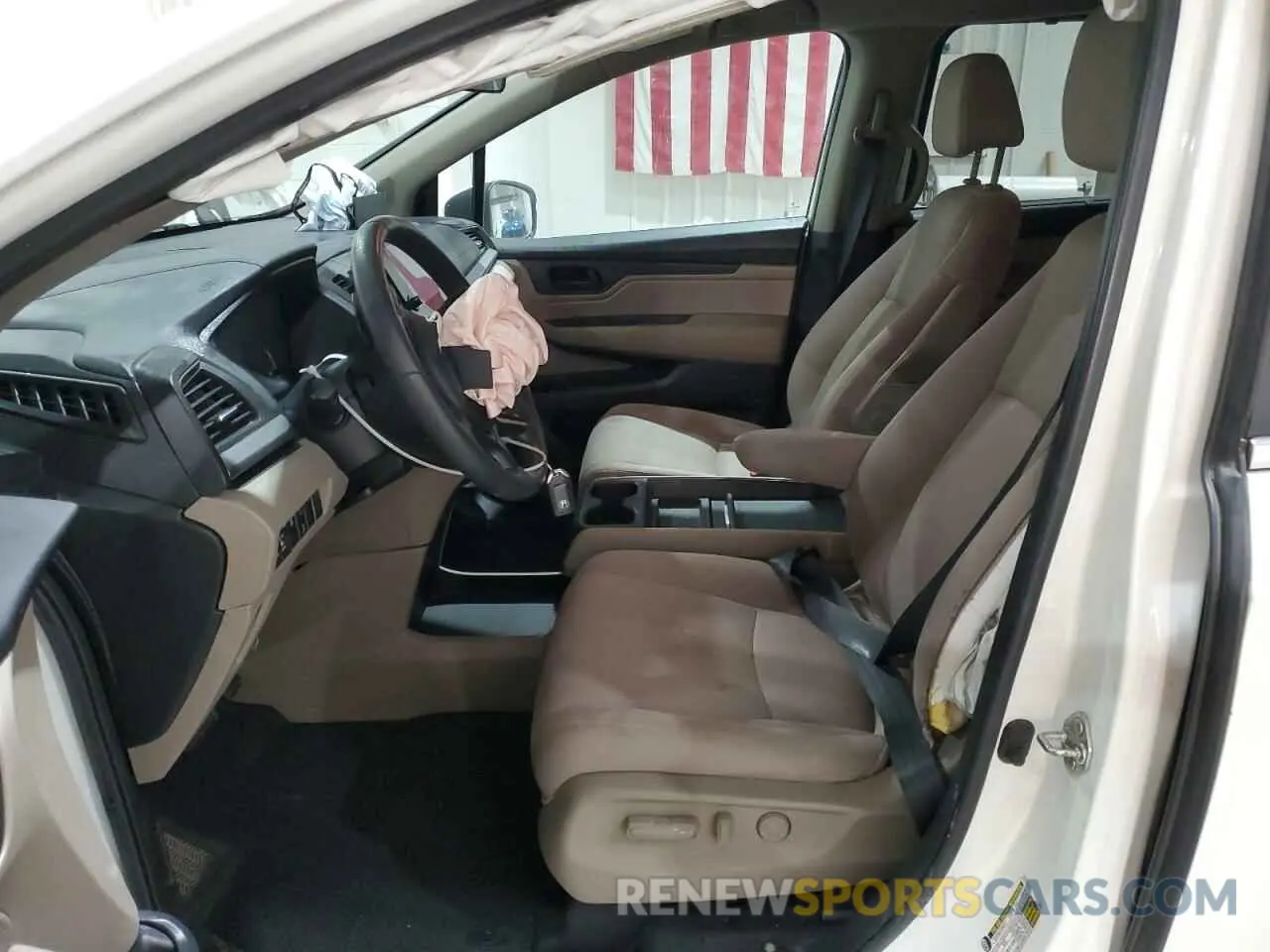 7 Photograph of a damaged car 5FNRL6H53KB010902 HONDA All Models 2019