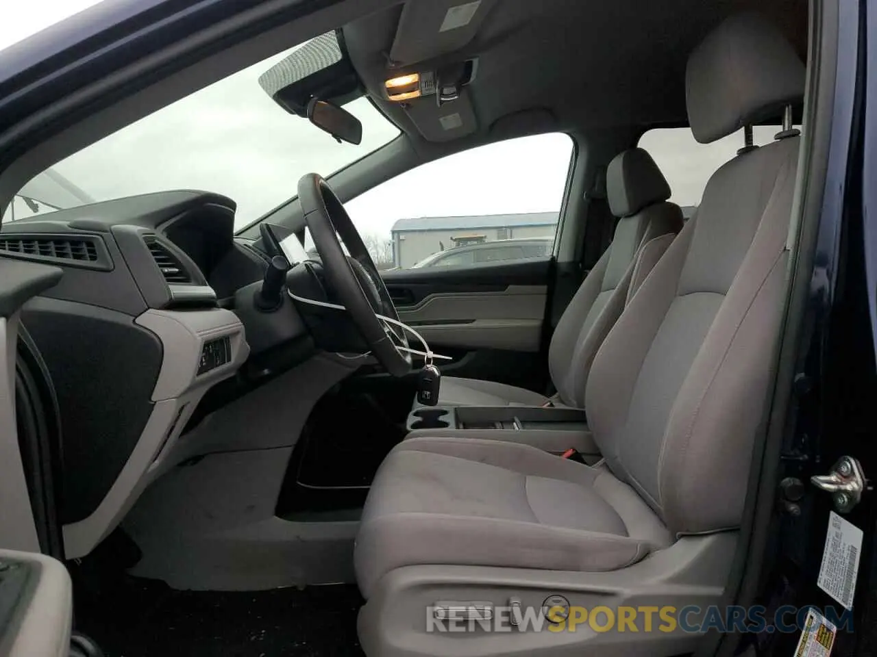 7 Photograph of a damaged car 5FNRL6H53KB034911 HONDA All Models 2019