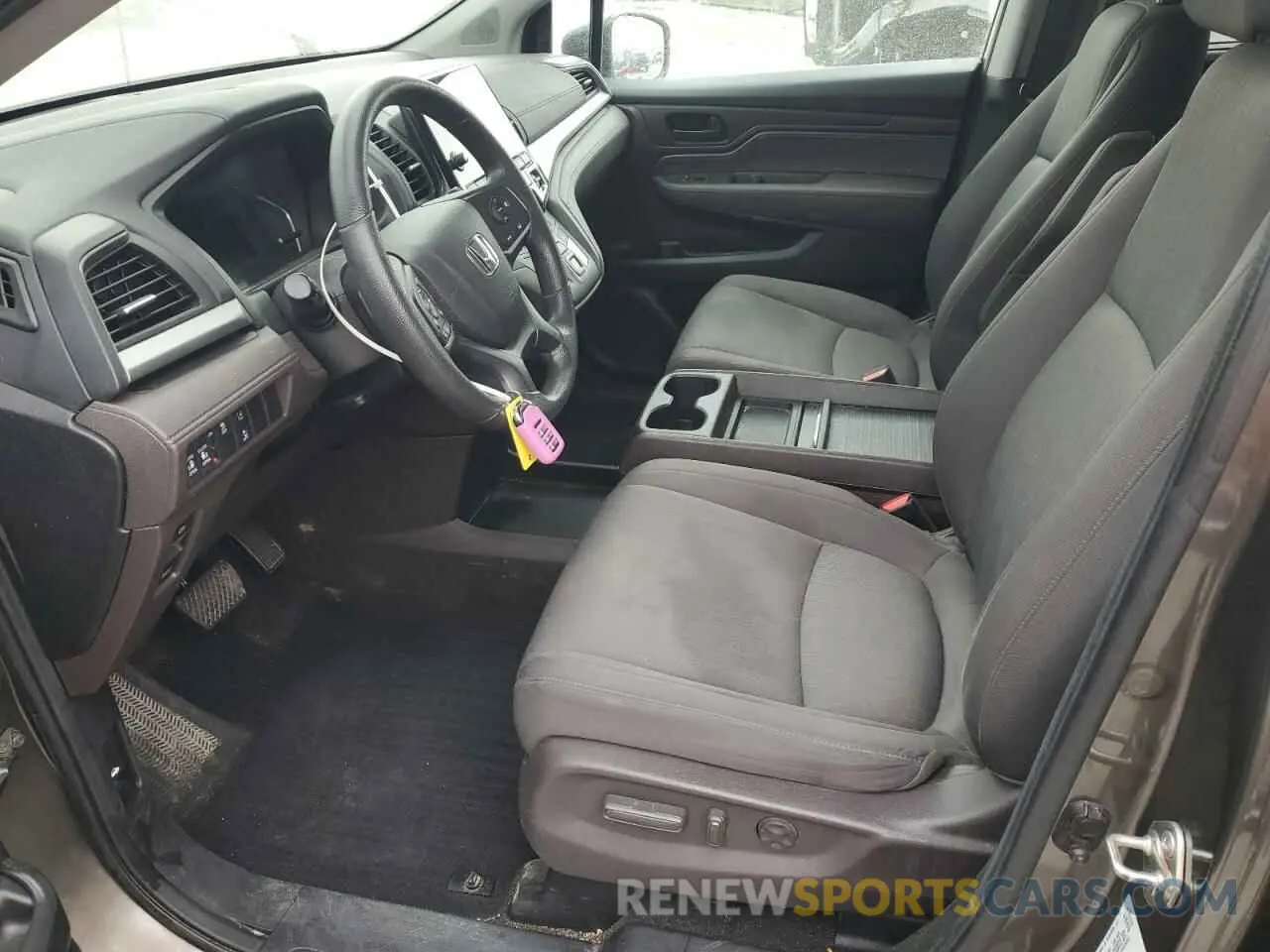 8 Photograph of a damaged car 5FNRL6H56KB097386 HONDA All Models 2019
