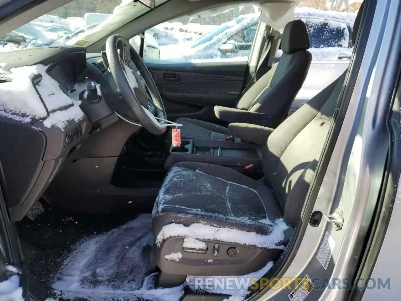 7 Photograph of a damaged car 5FNRL6H57KB114194 HONDA All Models 2019