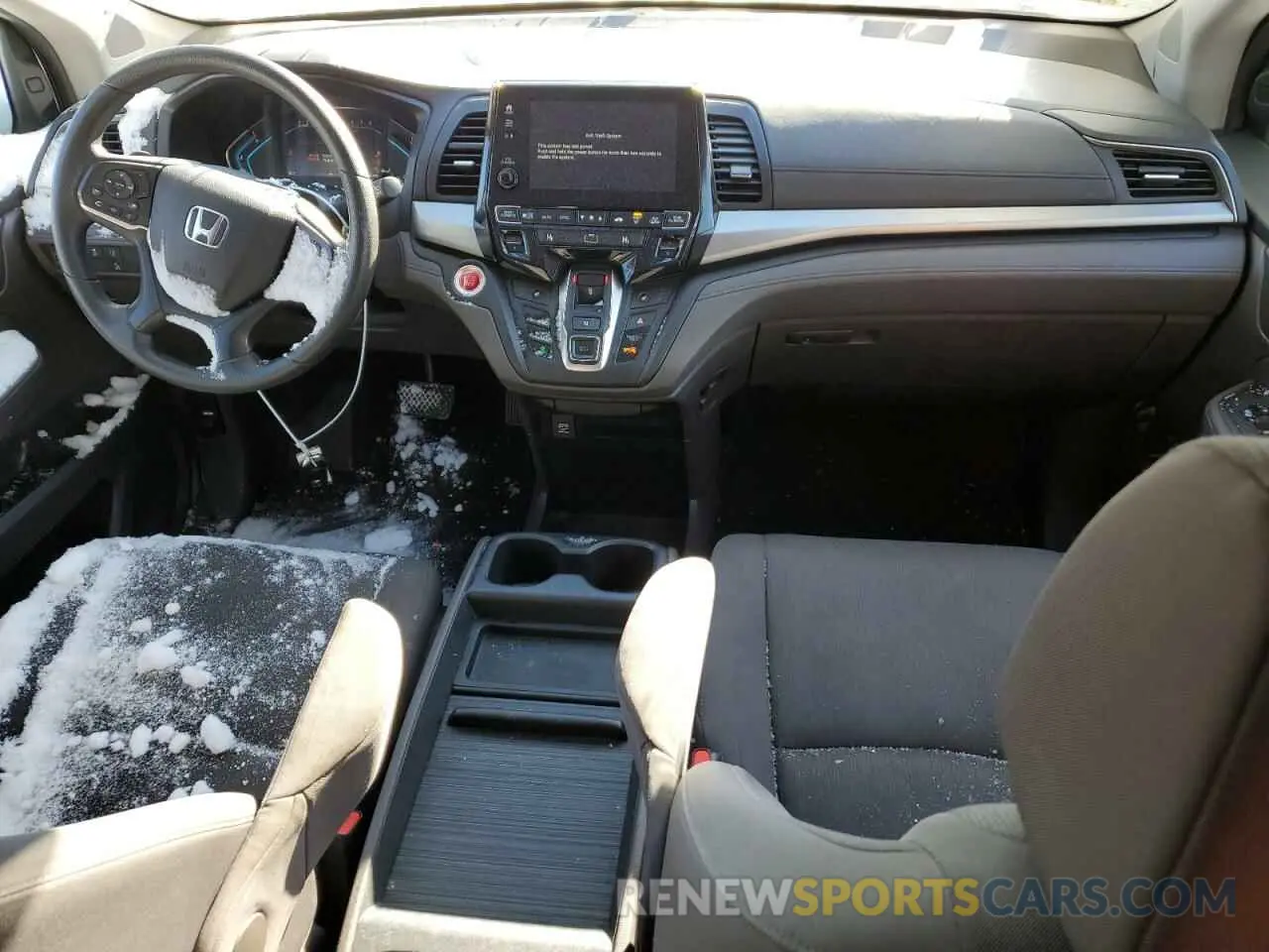 8 Photograph of a damaged car 5FNRL6H57KB114194 HONDA All Models 2019
