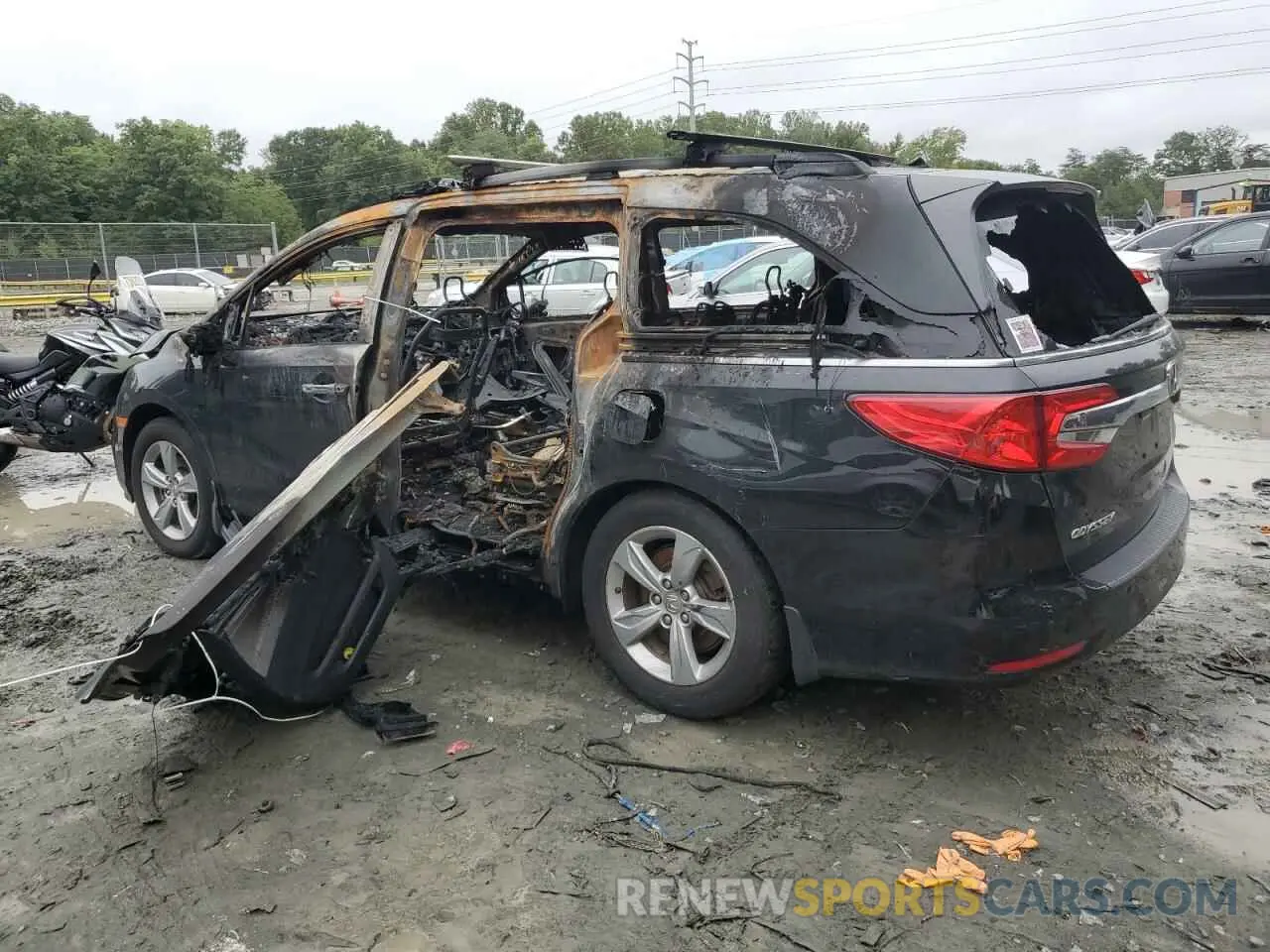 2 Photograph of a damaged car 5FNRL6H70KB033362 HONDA All Models 2019