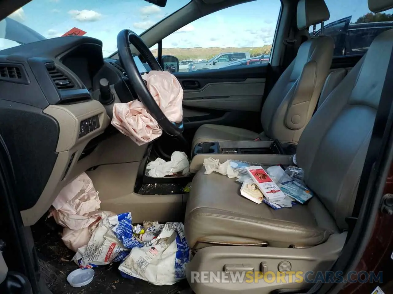 7 Photograph of a damaged car 5FNRL6H70KB072288 HONDA All Models 2019