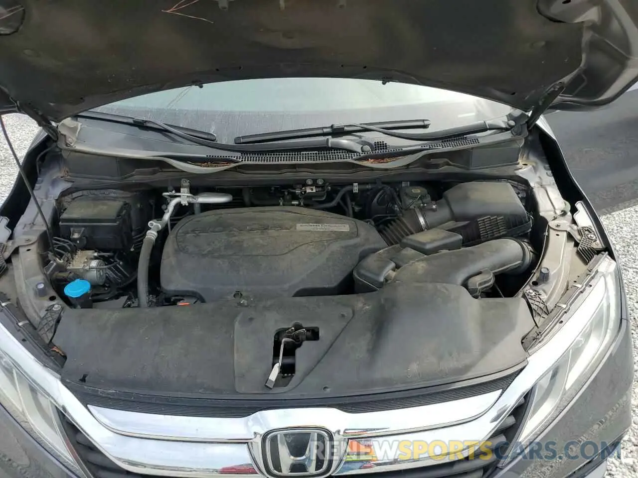 12 Photograph of a damaged car 5FNRL6H72KB012691 HONDA All Models 2019