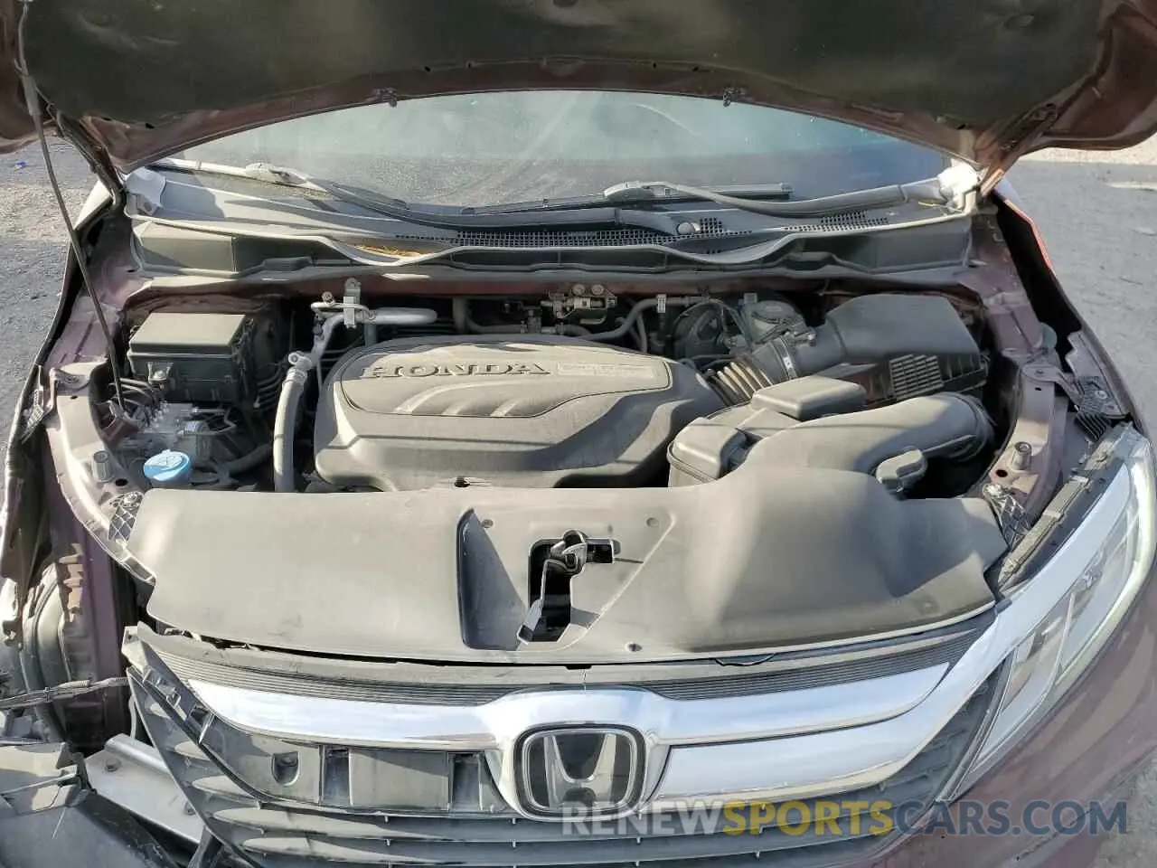 14 Photograph of a damaged car 5FNRL6H72KB040975 HONDA All Models 2019