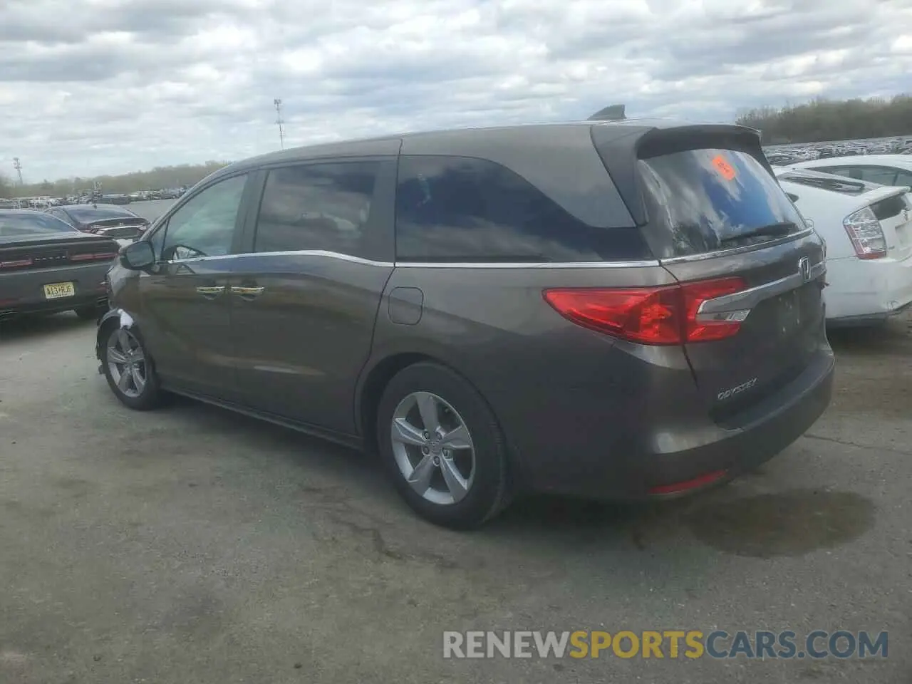 2 Фотография поврежденного автомобиля 5FNRL6H73KB137053 HONDA All Models 2019