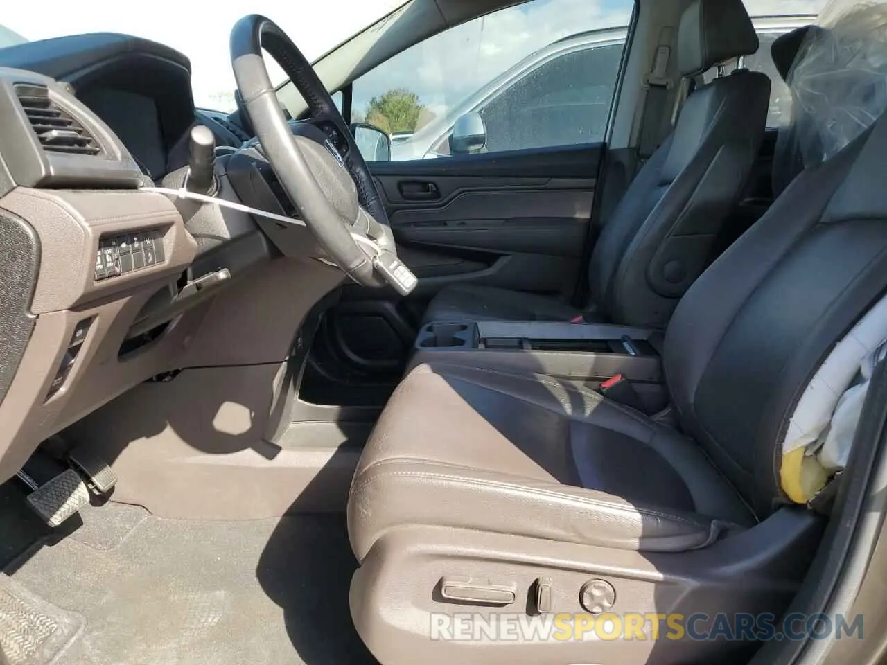 7 Фотография поврежденного автомобиля 5FNRL6H74KB099395 HONDA All Models 2019