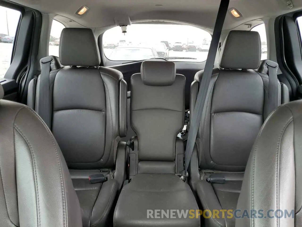 10 Photograph of a damaged car 5FNRL6H75KB034006 HONDA All Models 2019