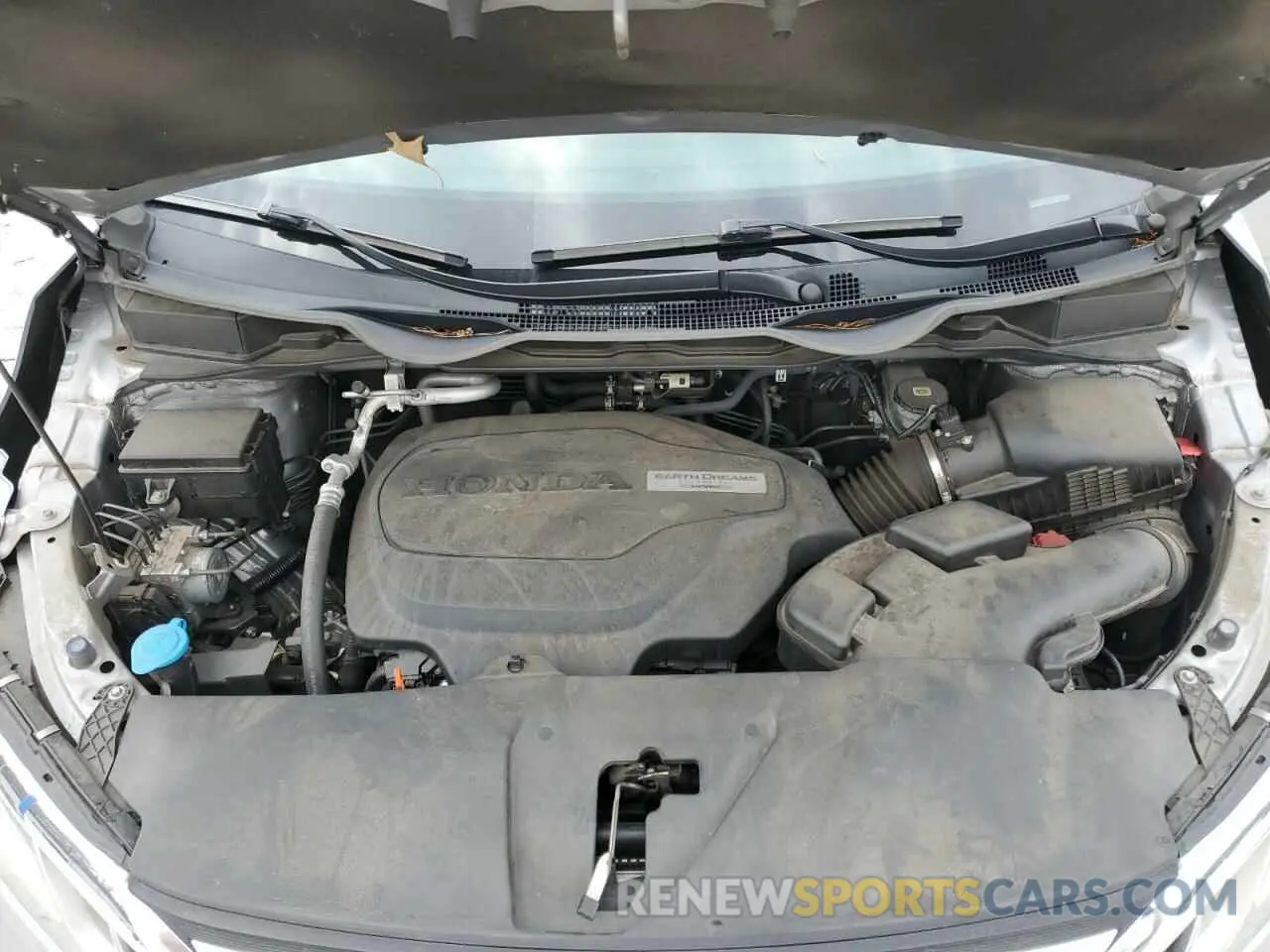 13 Photograph of a damaged car 5FNRL6H75KB034006 HONDA All Models 2019