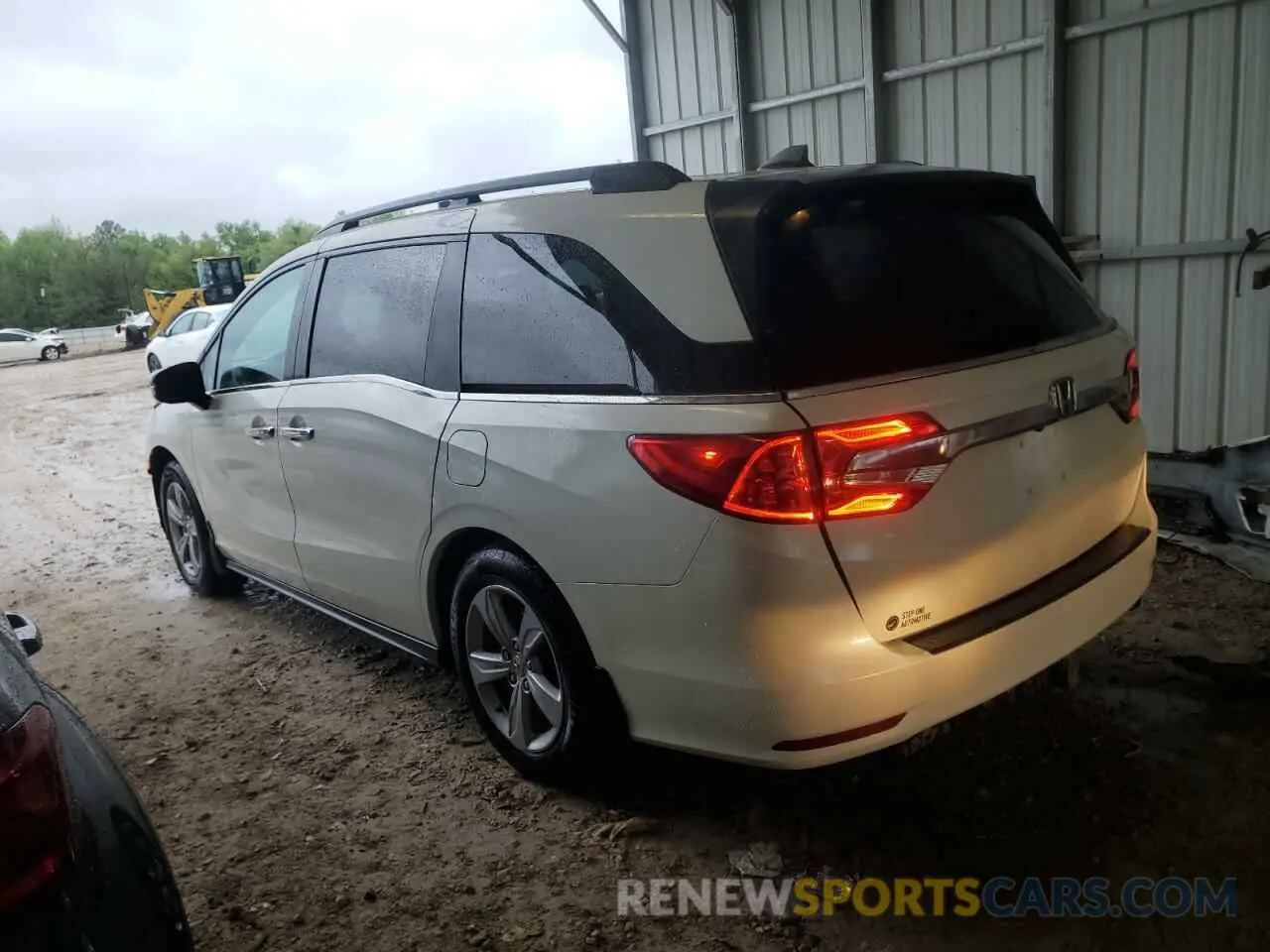 2 Photograph of a damaged car 5FNRL6H76KB045998 HONDA All Models 2019