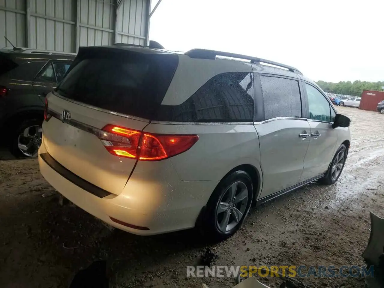 3 Photograph of a damaged car 5FNRL6H76KB045998 HONDA All Models 2019