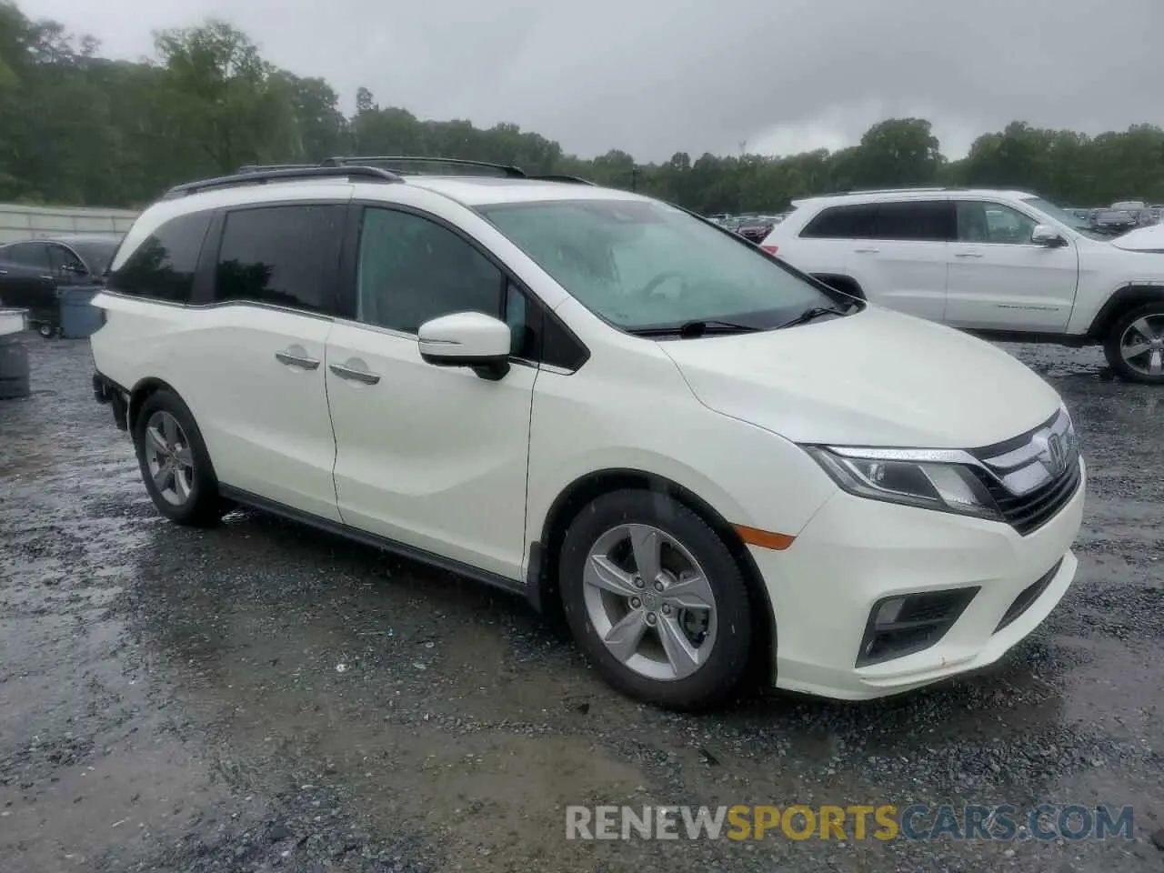 4 Photograph of a damaged car 5FNRL6H76KB081819 HONDA All Models 2019
