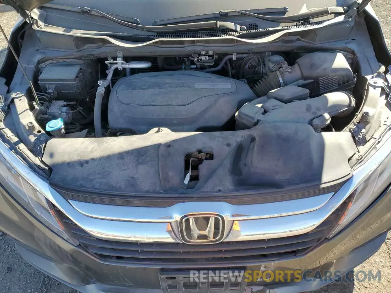 12 Photograph of a damaged car 5FNRL6H76KB122546 HONDA All Models 2019