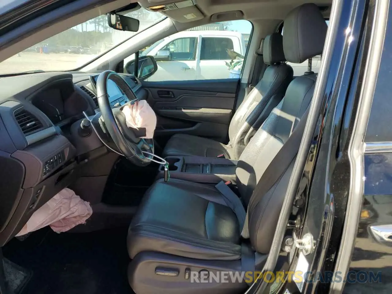 7 Photograph of a damaged car 5FNRL6H76KB129383 HONDA All Models 2019