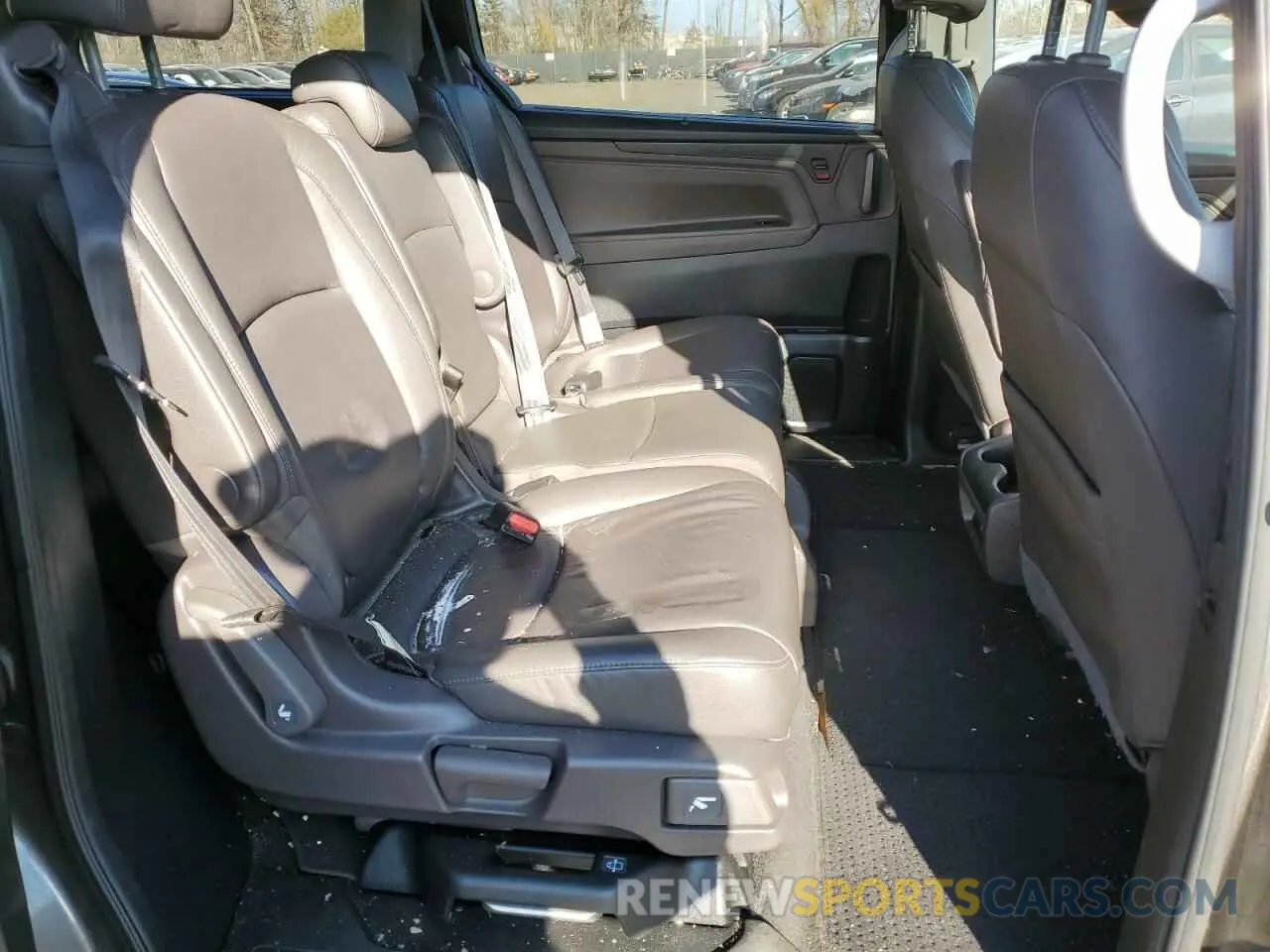11 Фотография поврежденного автомобиля 5FNRL6H7XKB042232 HONDA All Models 2019