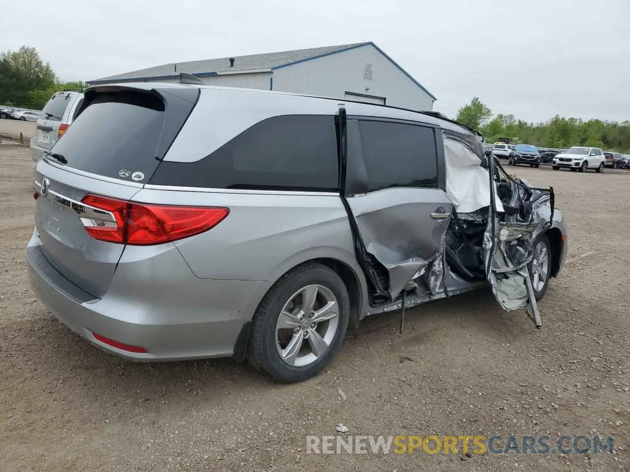 3 Photograph of a damaged car 5FNRL6H7XKB049729 HONDA All Models 2019