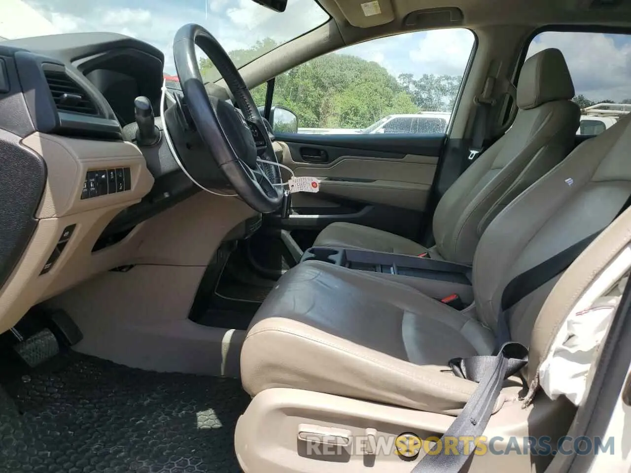 7 Photograph of a damaged car 5FNRL6H7XKB063968 HONDA All Models 2019