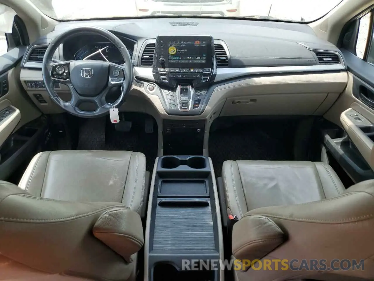 8 Photograph of a damaged car 5FNRL6H7XKB063968 HONDA All Models 2019