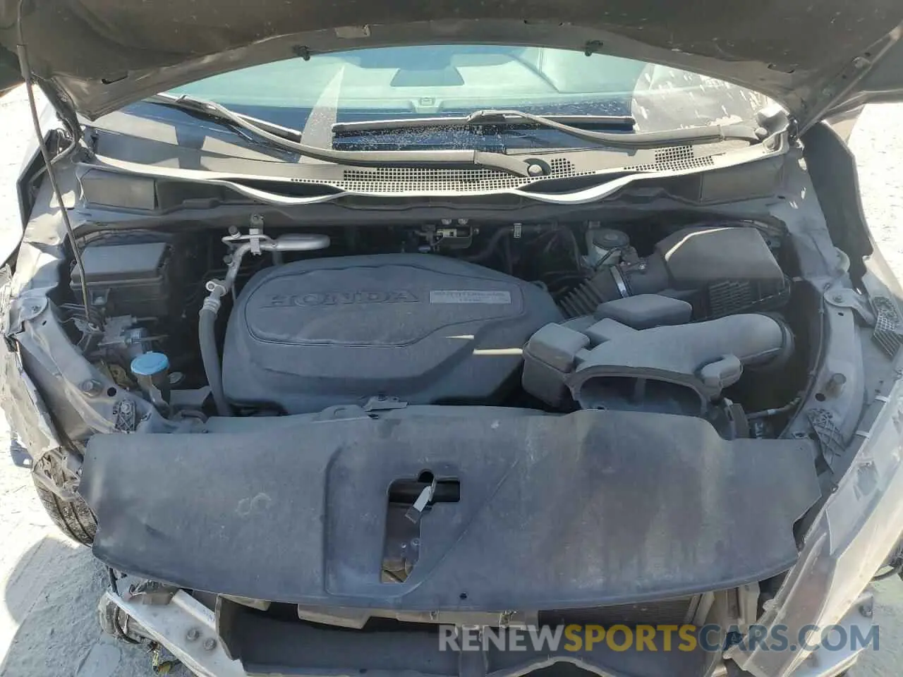 13 Photograph of a damaged car 5FNRL6H51LB056407 HONDA All Models 2020