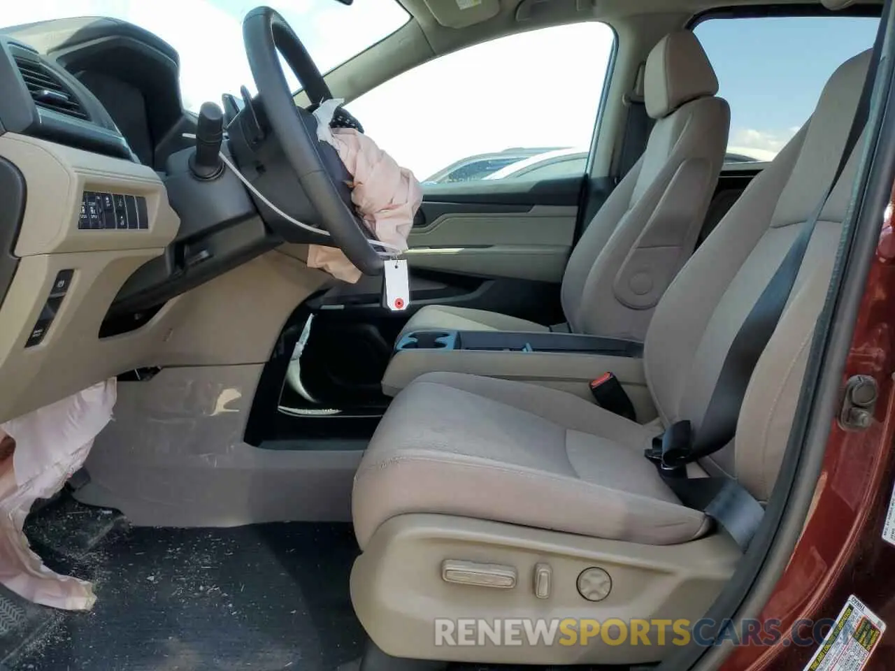 7 Photograph of a damaged car 5FNRL6H54LB048043 HONDA All Models 2020