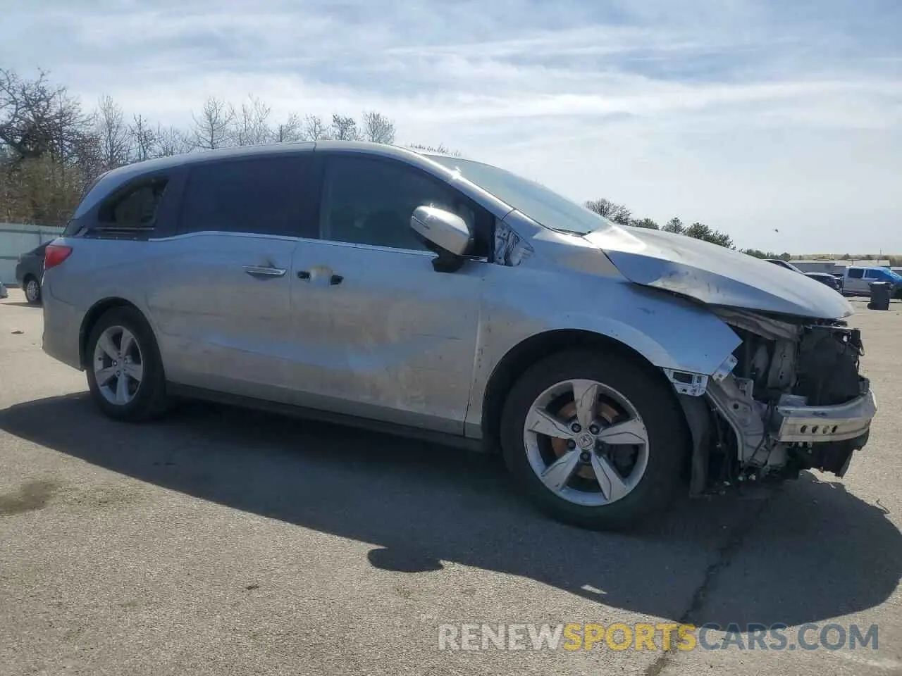 4 Photograph of a damaged car 5FNRL6H55LB066941 HONDA All Models 2020