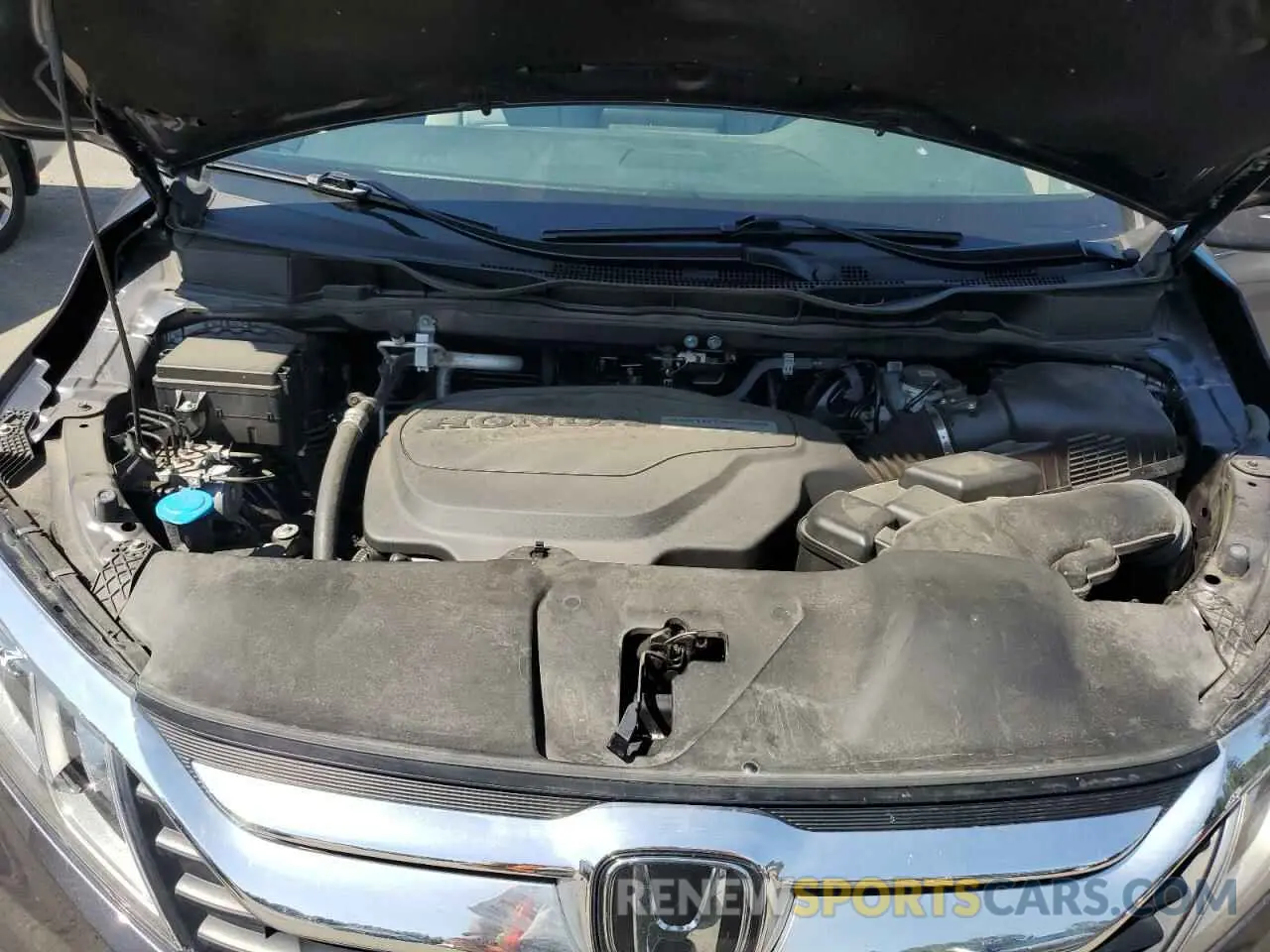 12 Photograph of a damaged car 5FNRL6H58LB036140 HONDA All Models 2020