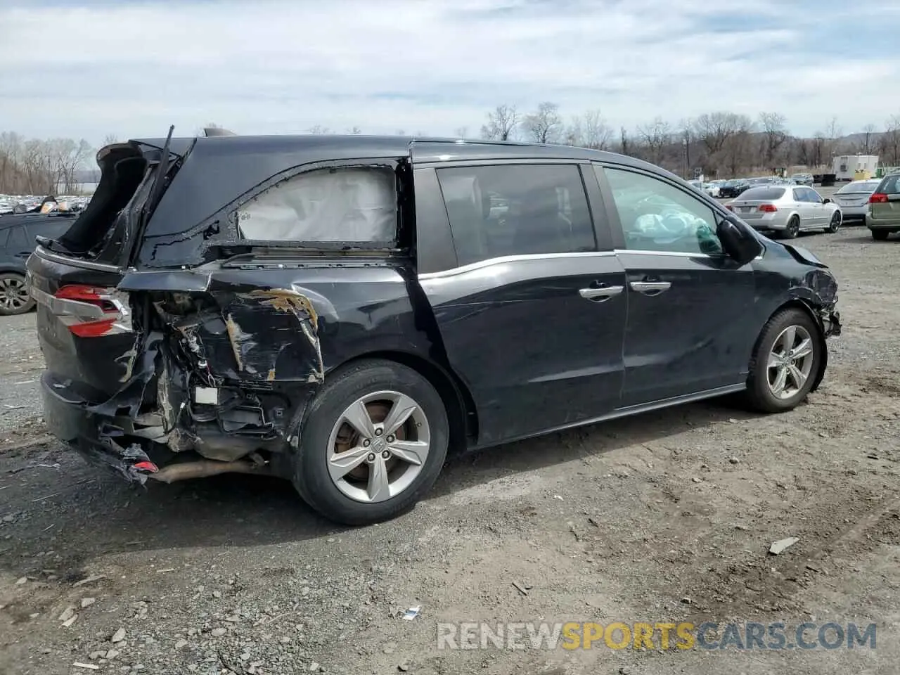3 Photograph of a damaged car 5FNRL6H73LB056569 HONDA All Models 2020