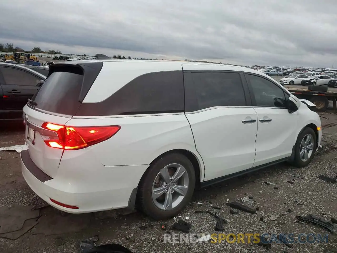 3 Фотография поврежденного автомобиля 5FNRL6H73LB066468 HONDA All Models 2020