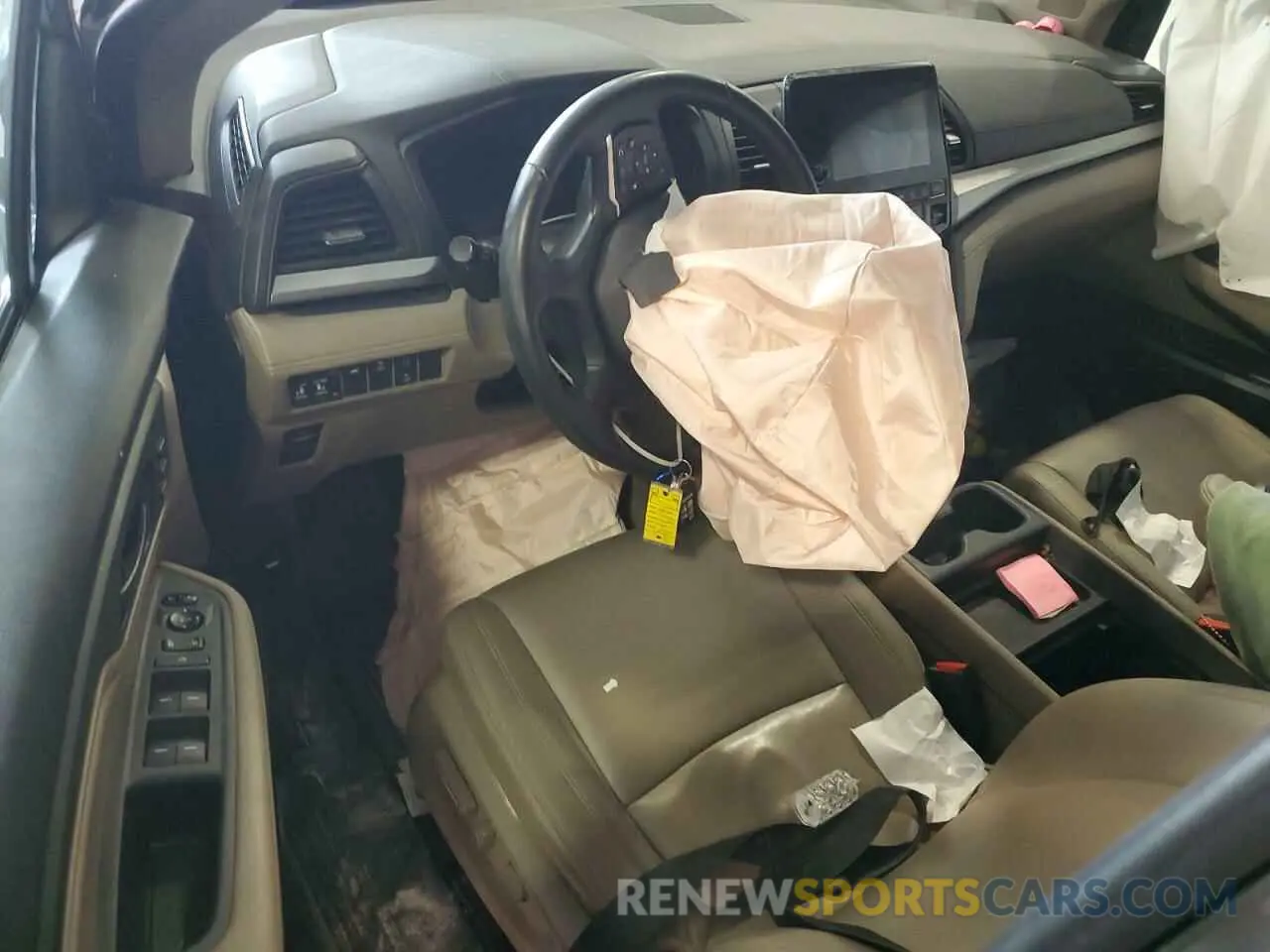 8 Photograph of a damaged car 5FNRL6H77LB013790 HONDA All Models 2020